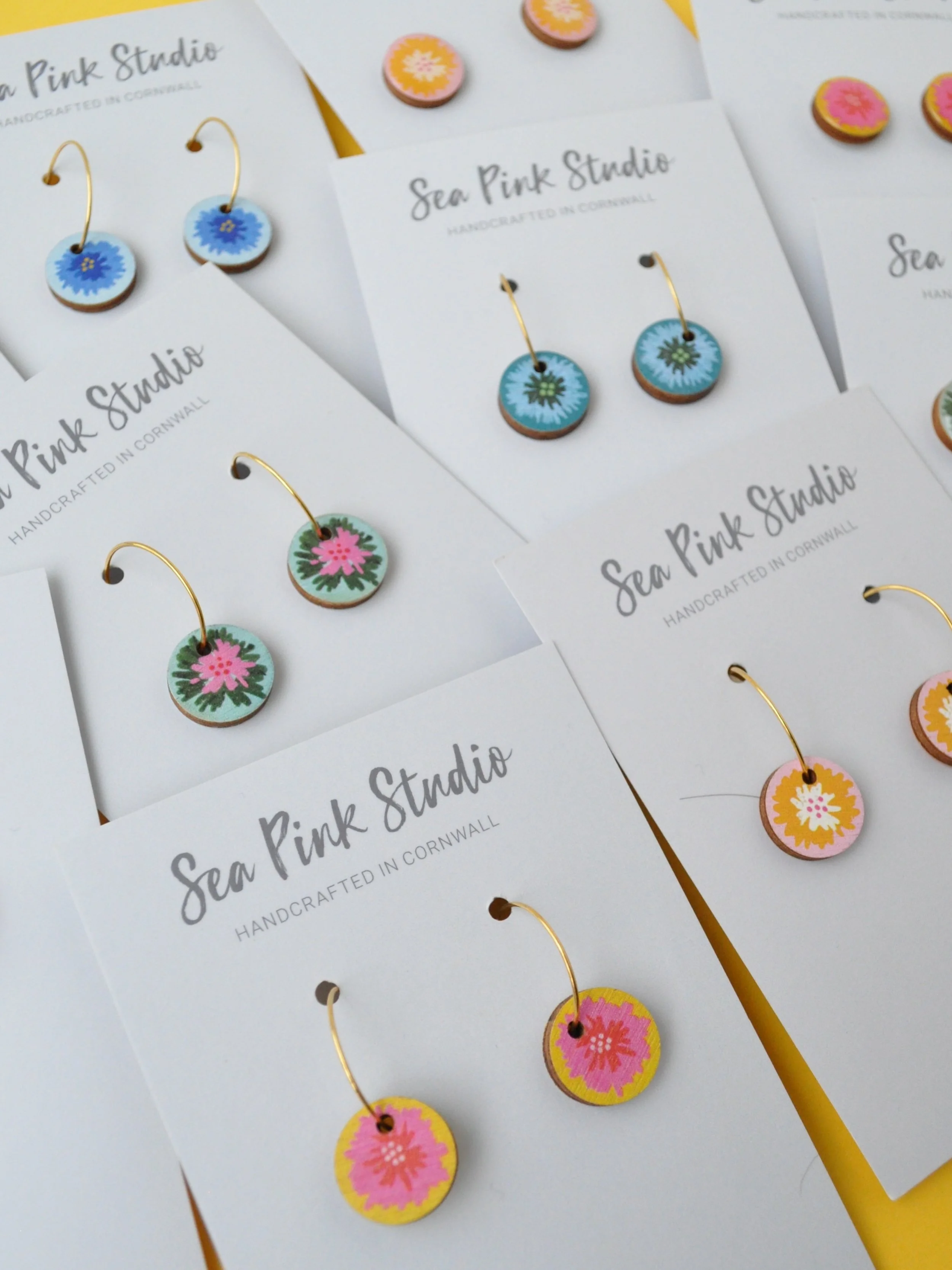 More newness - introducing these dainty little flower earrings for summer! 🌸 

These little hoops have been my go to for all my markets recently because they are so easy to wear! (See my stories!) 

Which is your favourite colour? 

#seapinkstudio #