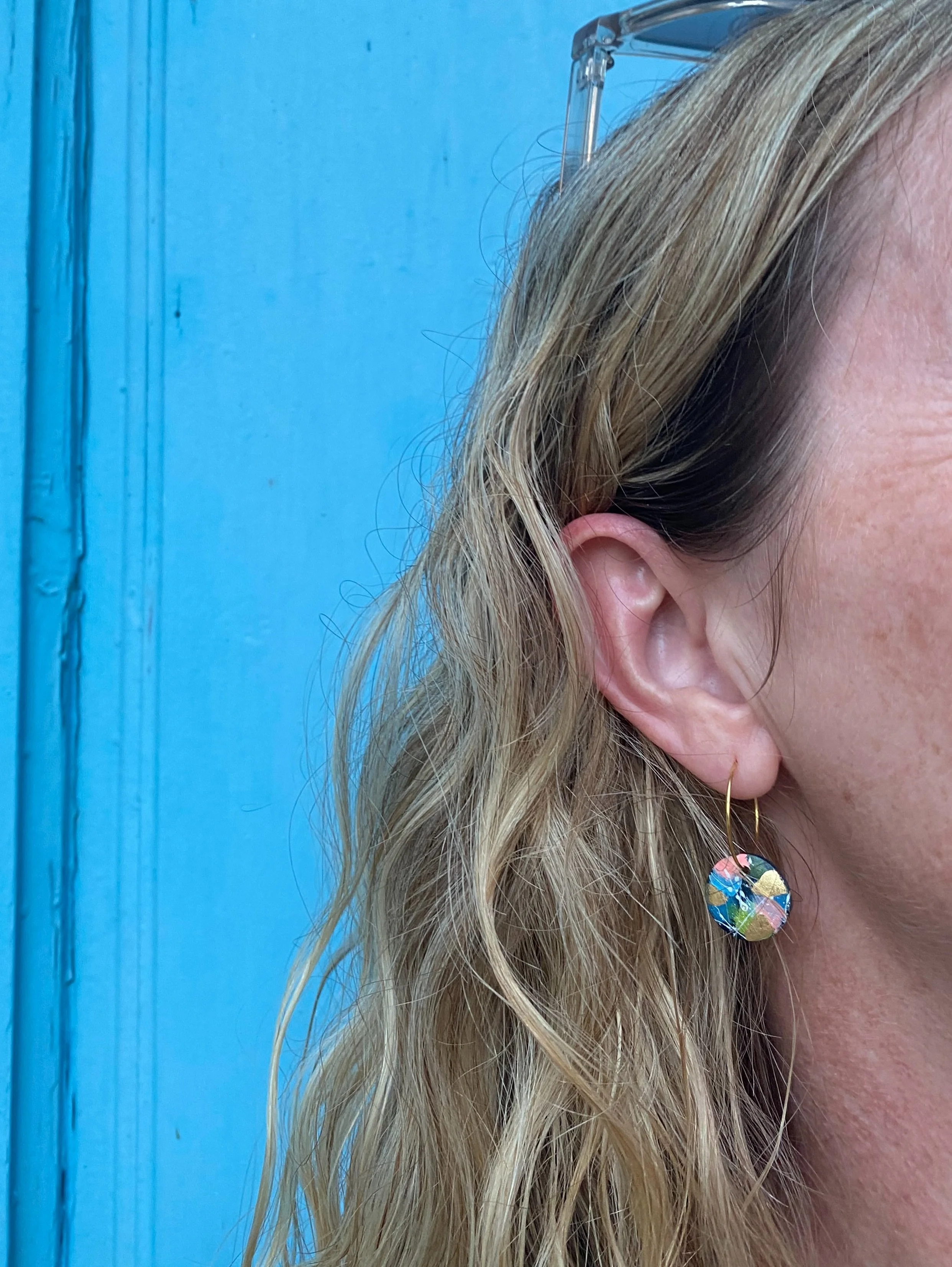 So it&rsquo;s been a little while, but now the holidays are over I am determined to be a bit more present on here - I thought I would start with what I have been wearing lately! These mini splash hoops are really versatile with the little elements of