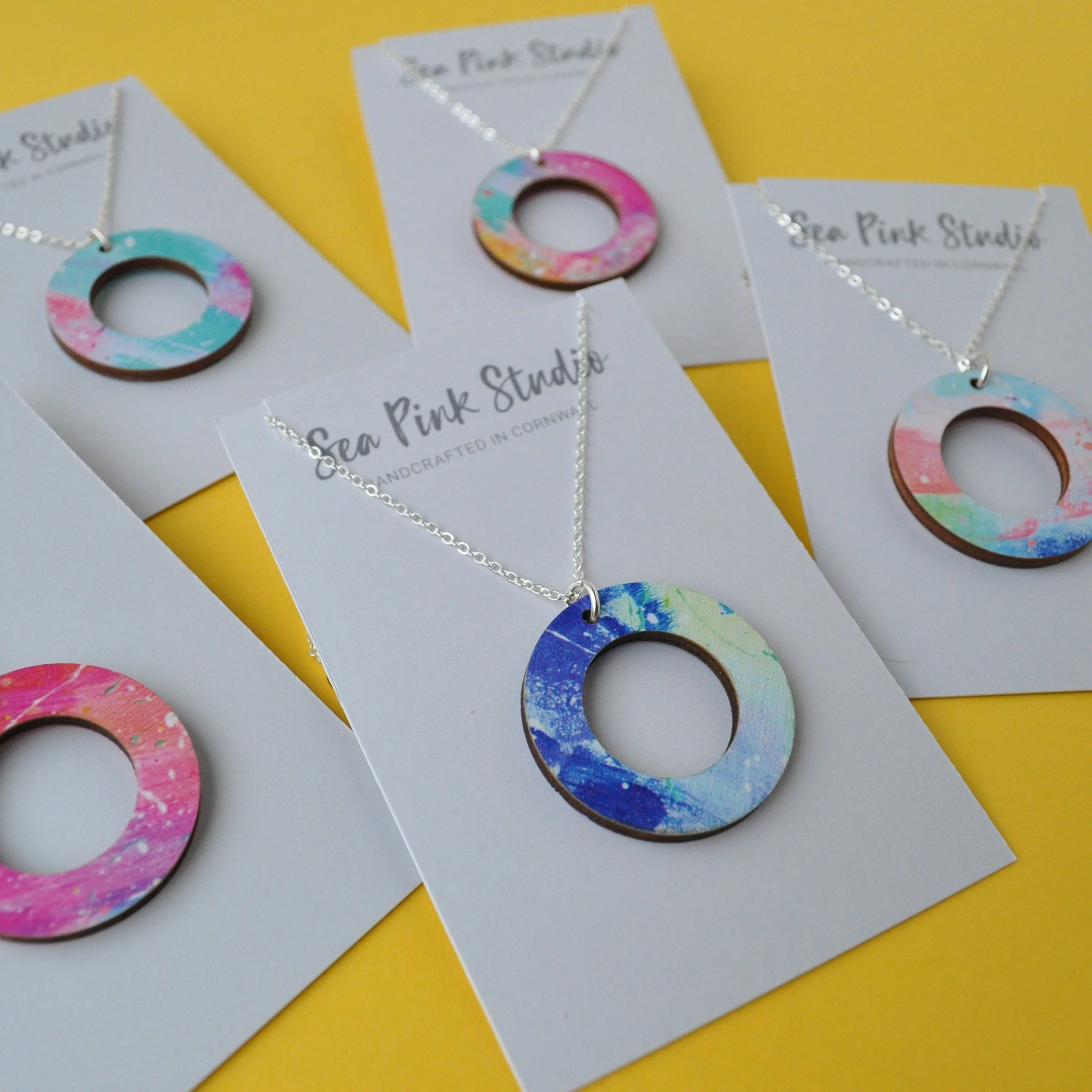 Arty_Ring_Pendants3.jpg