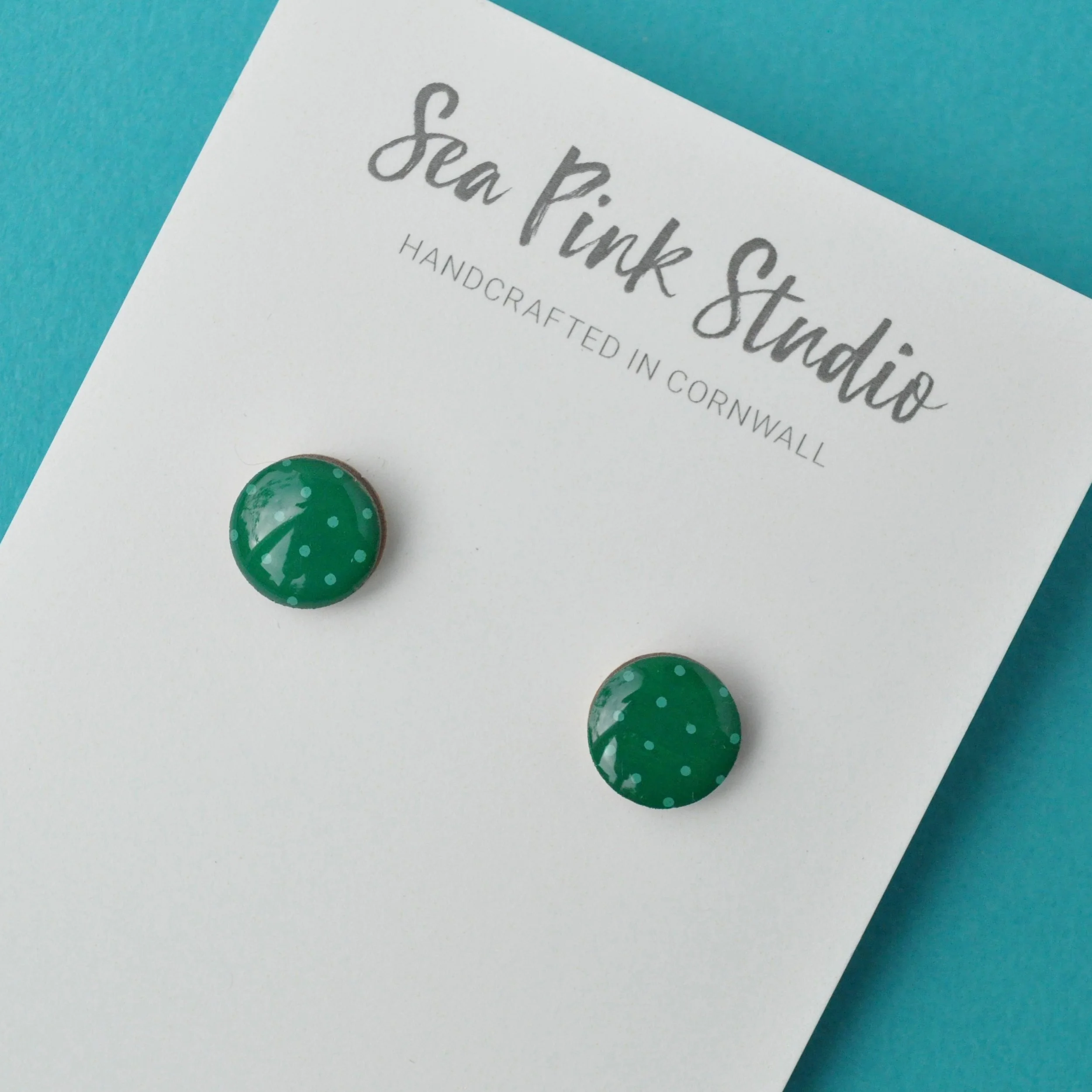 Spotty_Mini_Stud_Green1.jpg