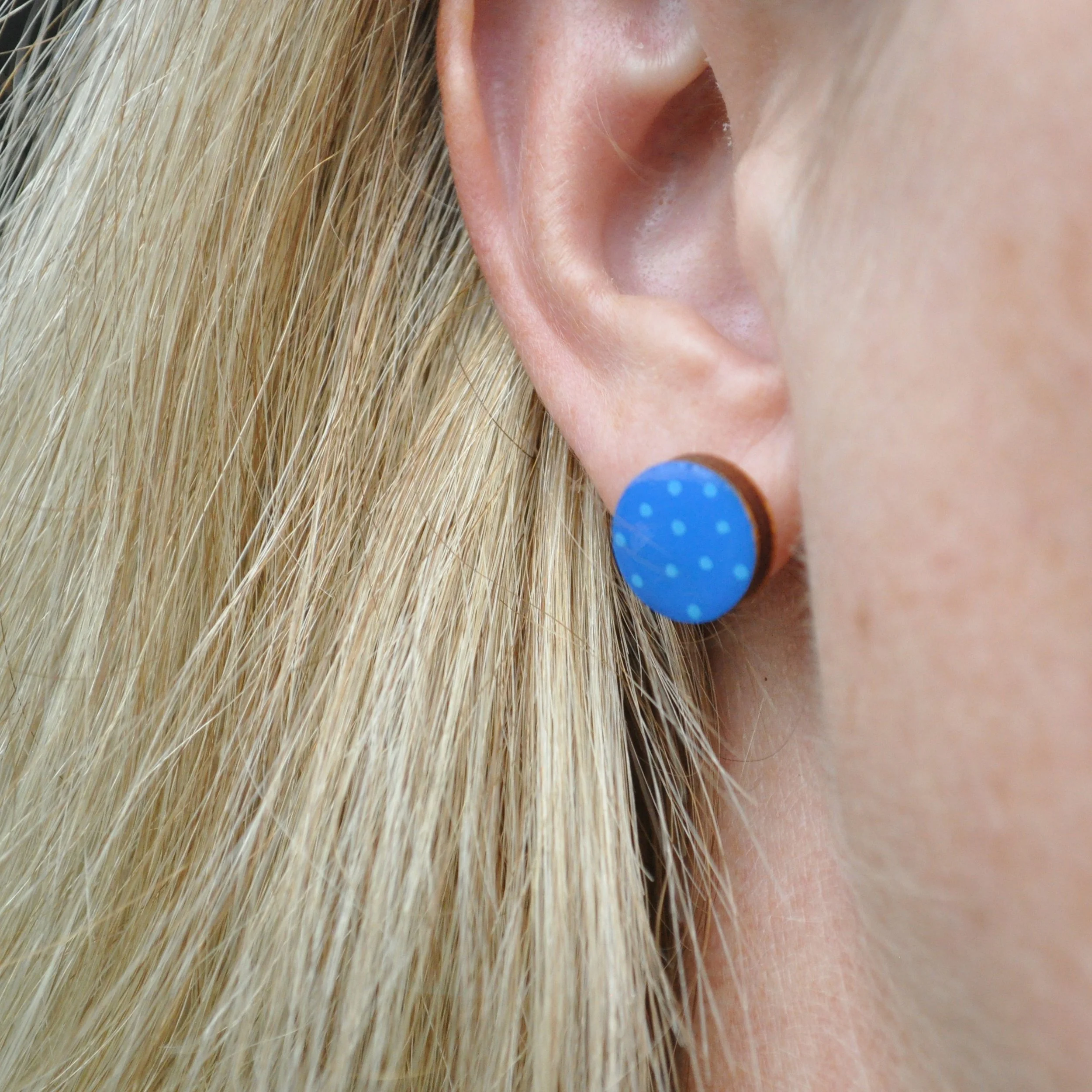 Spotty_Mini_Stud_worn1.jpg