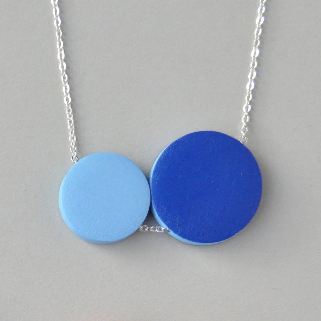 Blue_Colourpop_necklace.jpg