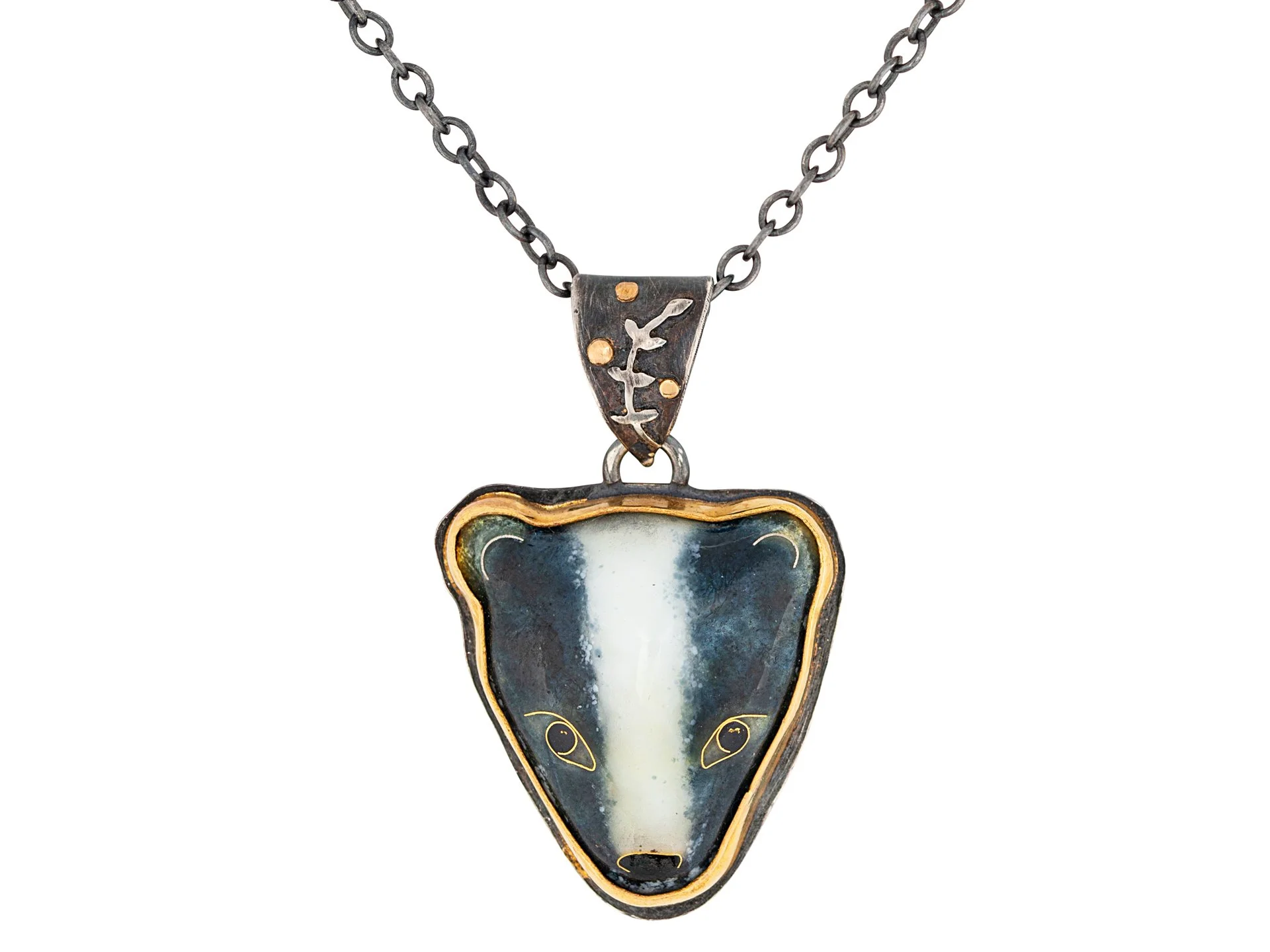 Badger-Pendant_01.jpg