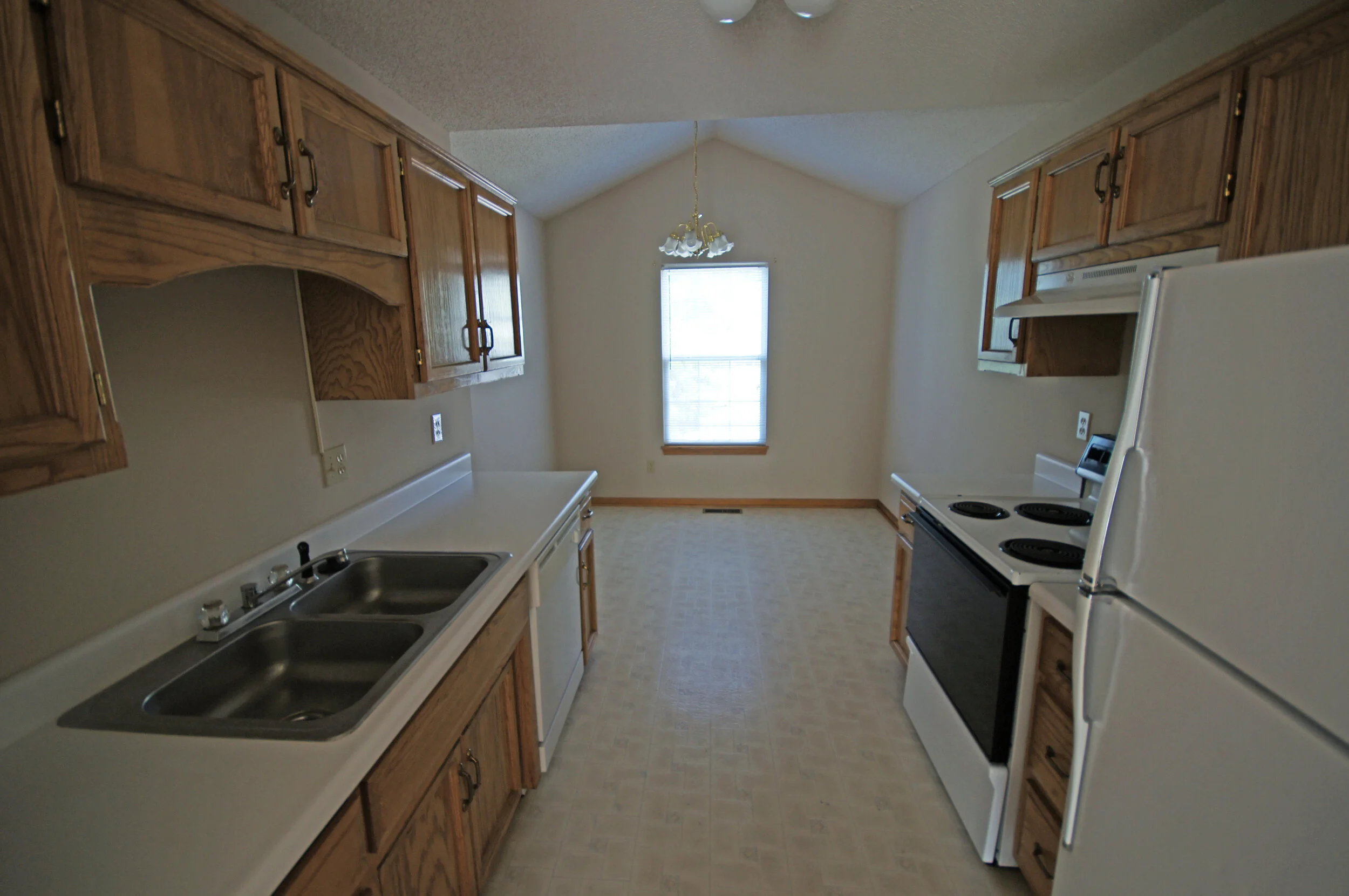 24 - Kitchen & Dining rm.JPG
