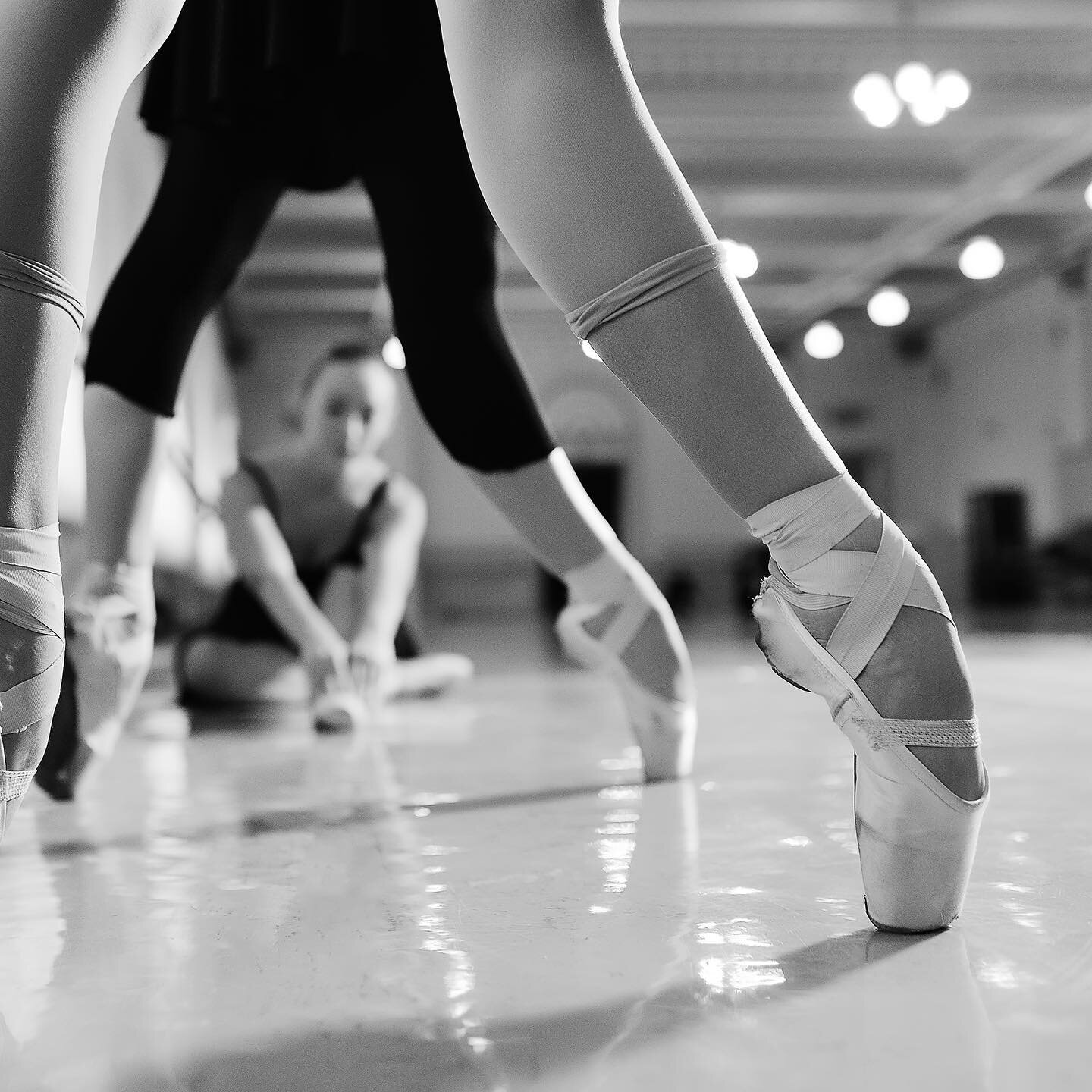 Rebecca specialises in consulting students in Classical Ballet mentoring for Exams, Competitions, Repertoire and Choreography.

Begin your journey toward excellence today ☝🏻

#ballet #classicalballet #dance #dancing #danceteacher #dancecoach #ballet