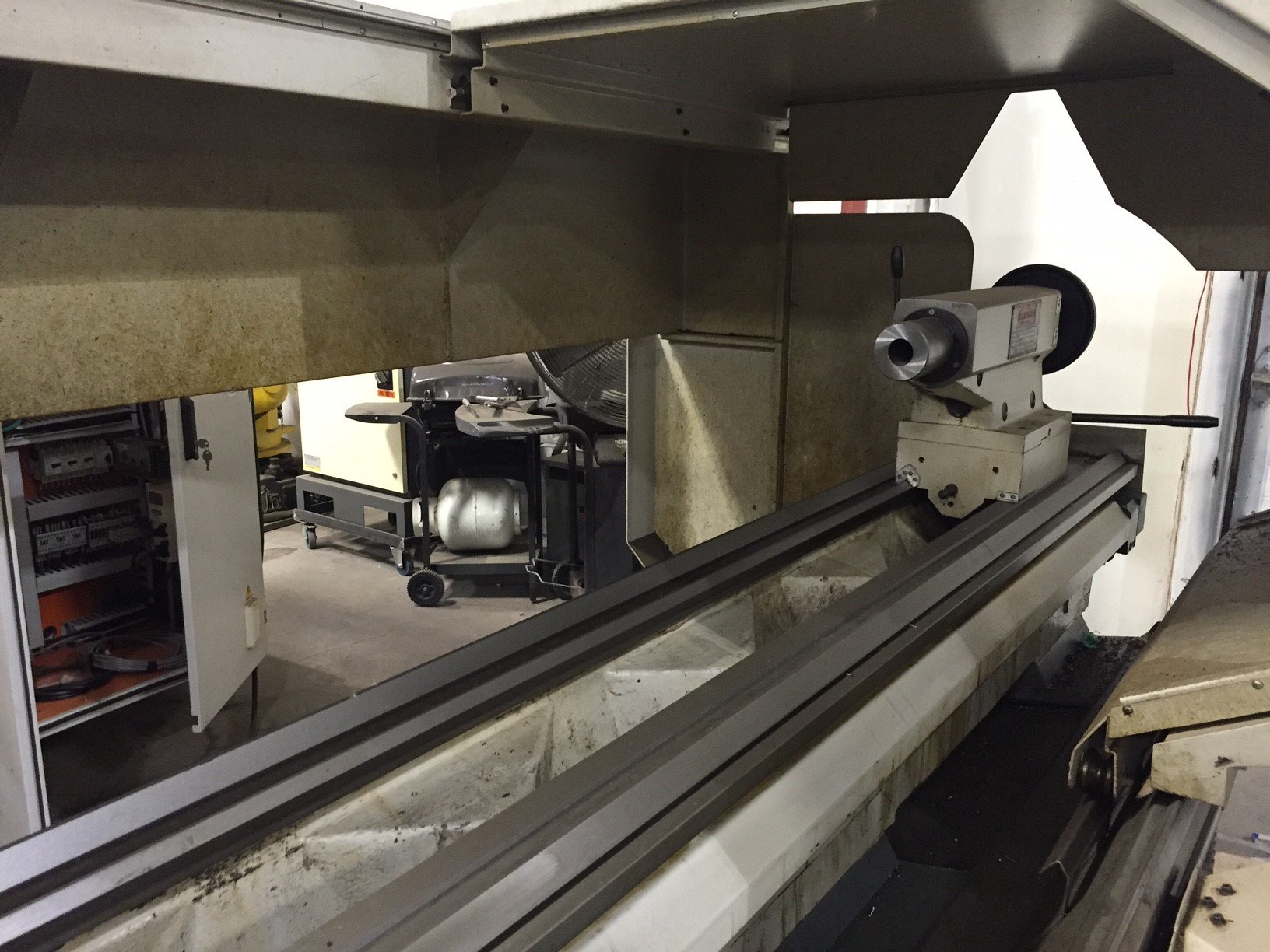 TUR630AMN Tailstock and Bed.jpg