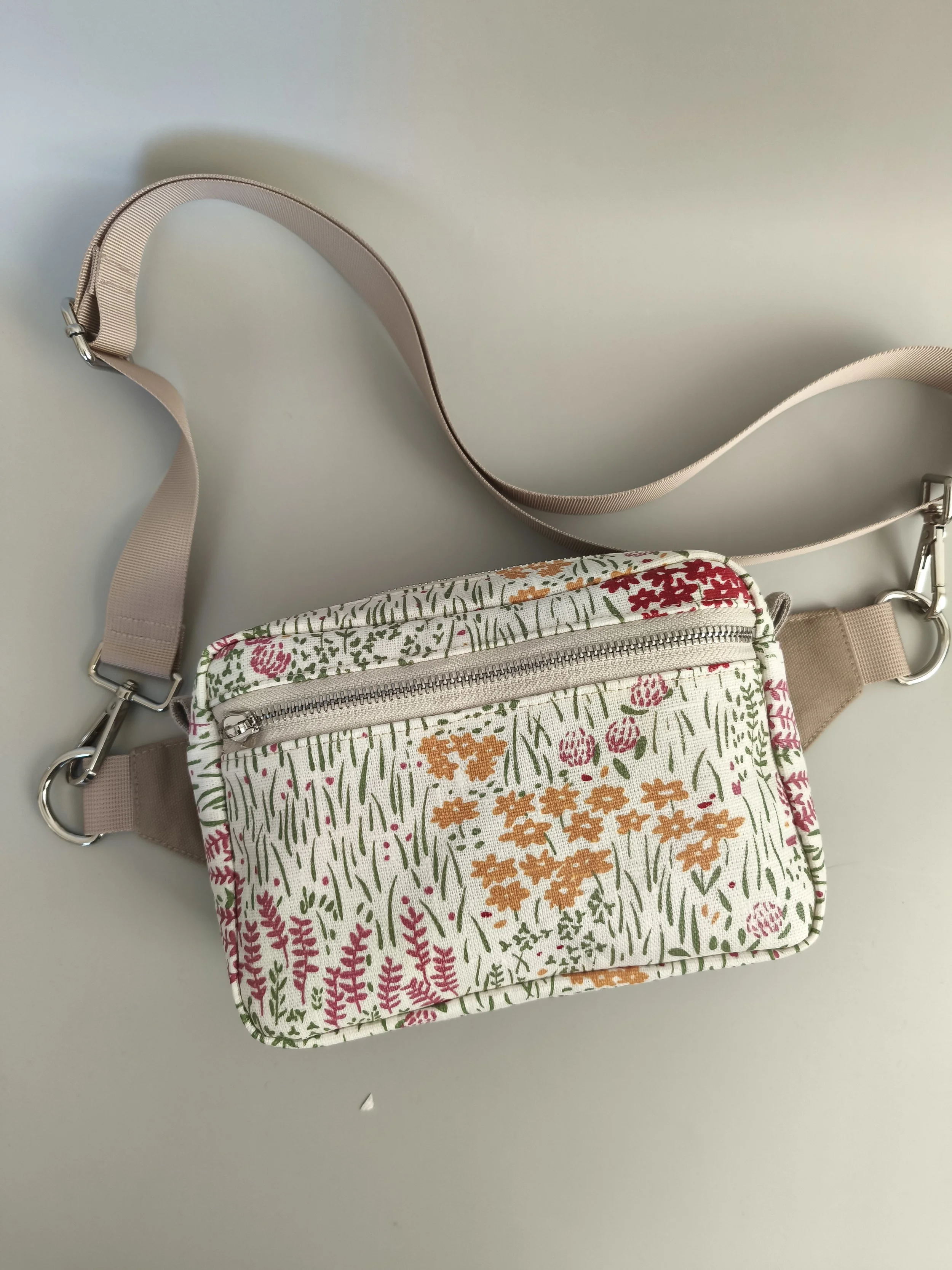 Mini Crossbody Bag "Äng"