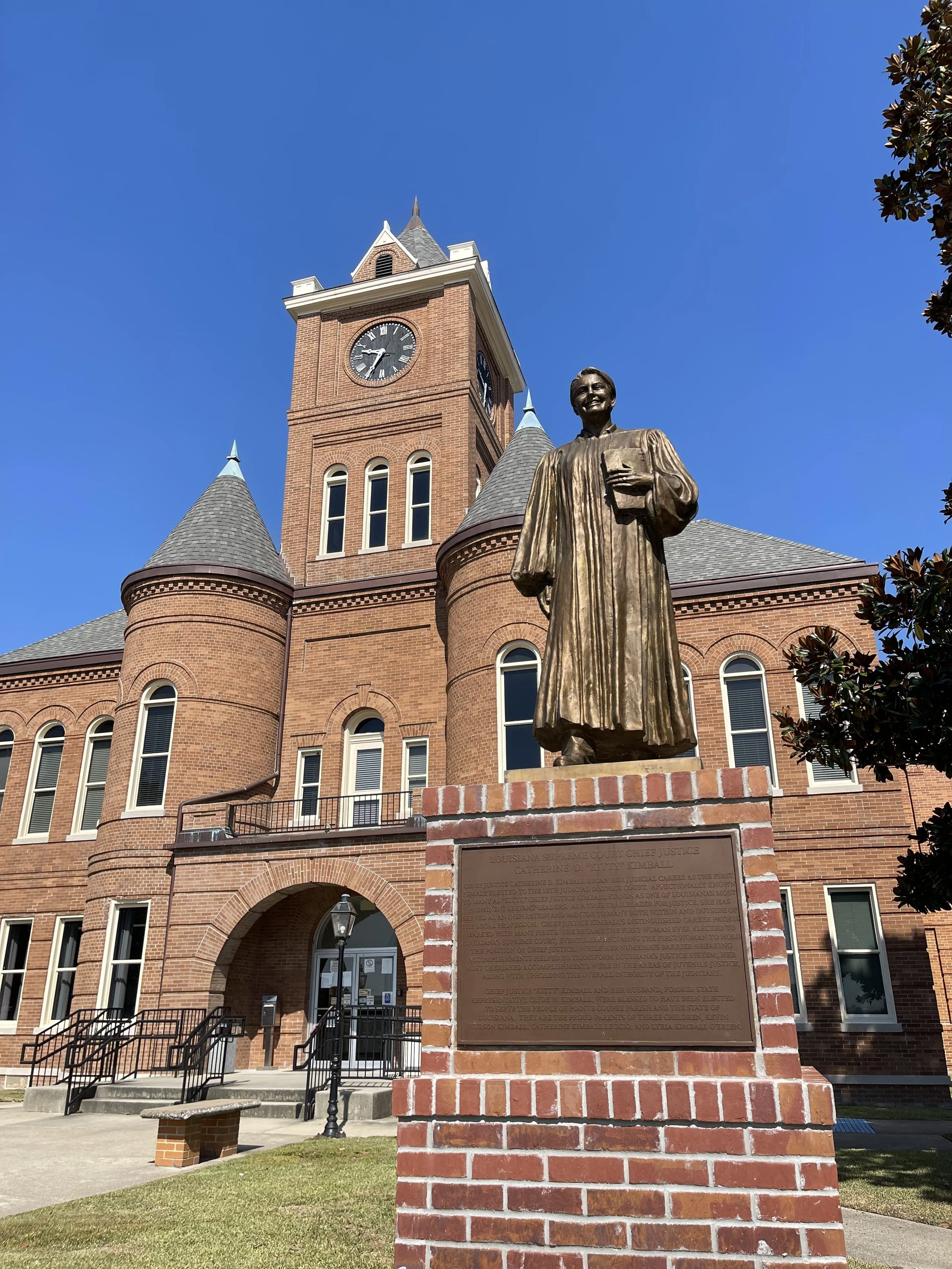 pointe coupee court house.jpg