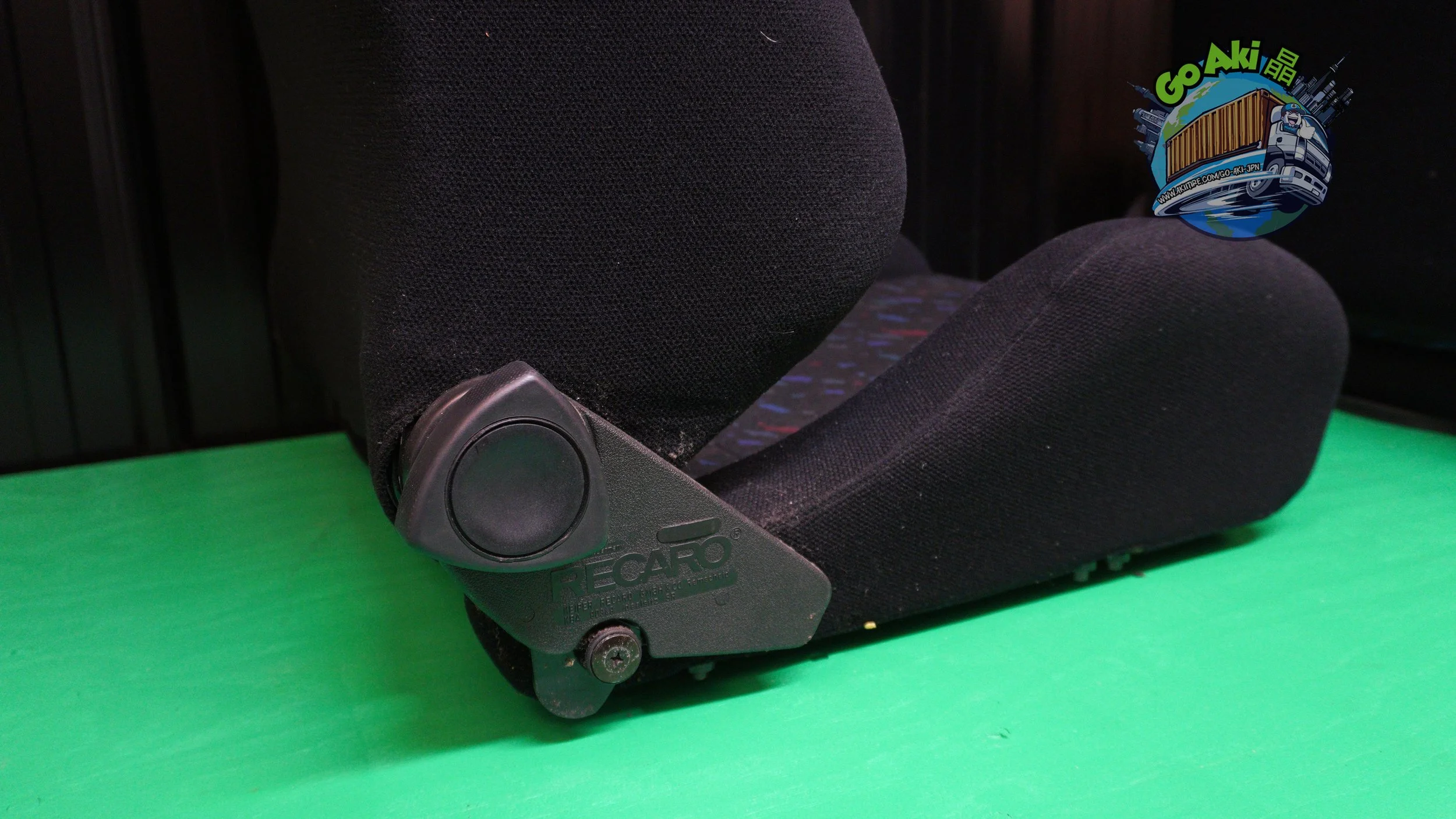 Recaro SR2 Lemans Pair(9).jpg