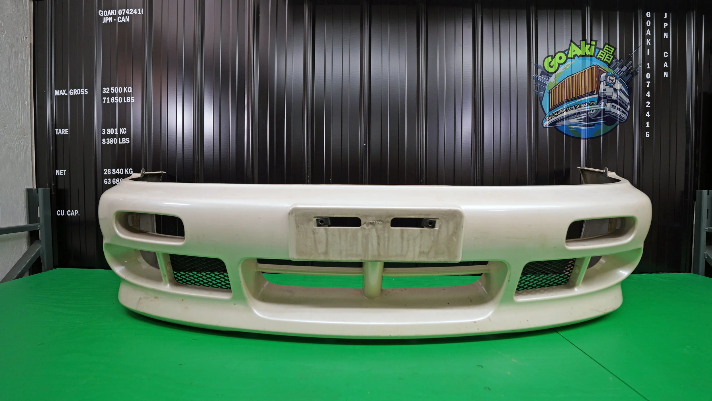 Navan Silvia S14 Zenki Front Bumper USED Akii Tire