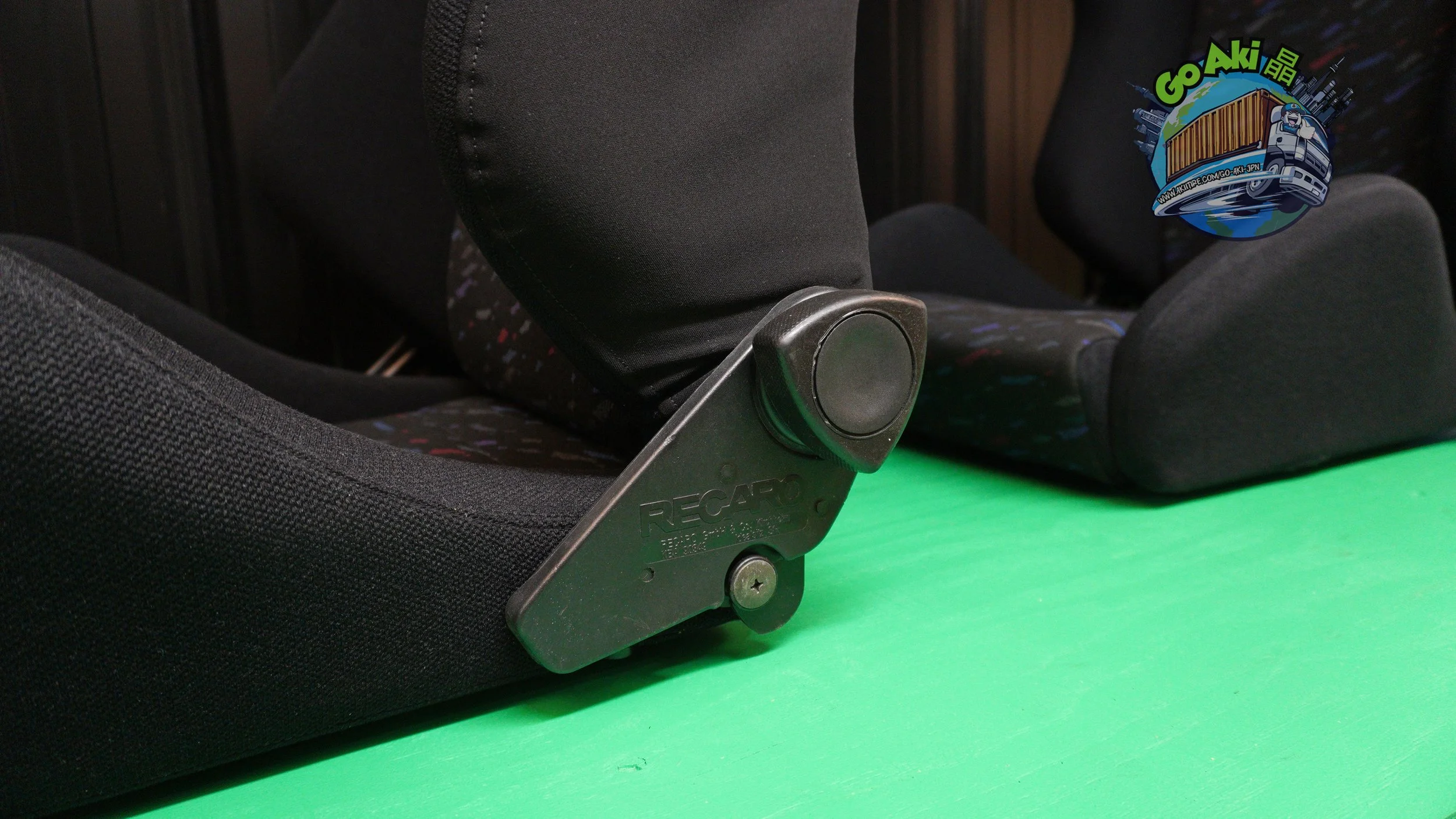 Recaro SR2 SR3 Lemans Pair(4).jpg