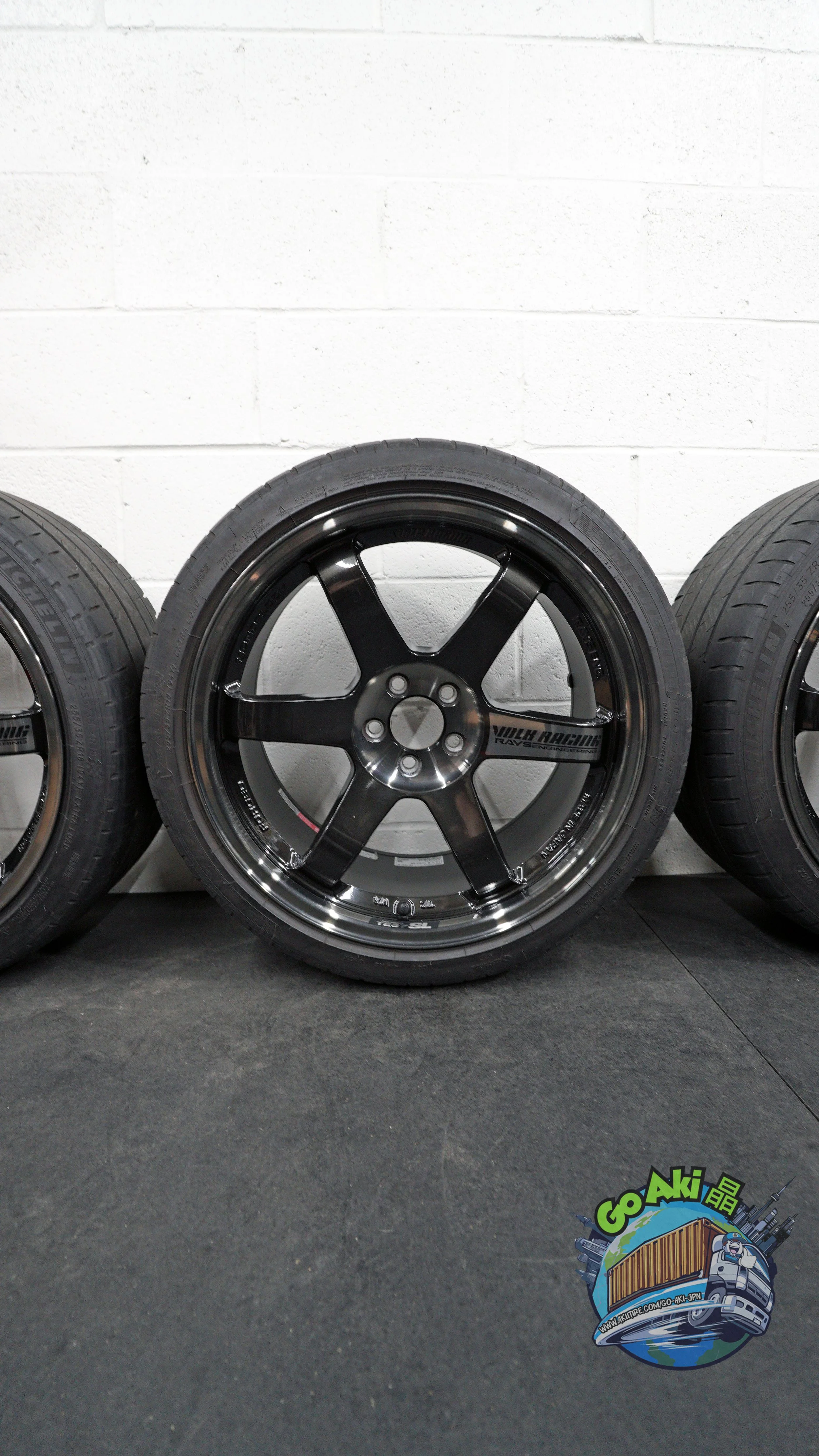 Volk TE37SL PW Vertical(3).jpg