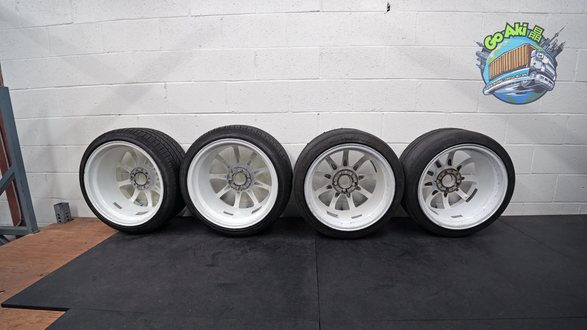 Work Emotion XD9 (Staggered Set) 17x9.5 +17 & 18x10.0 +18 (5x114.3 ...