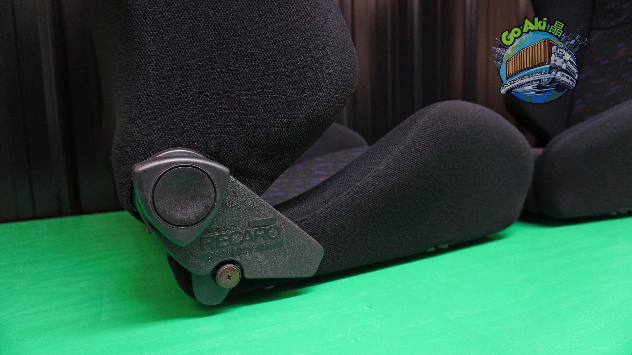 Recaro SR3 Lemans Pair(5).jpg