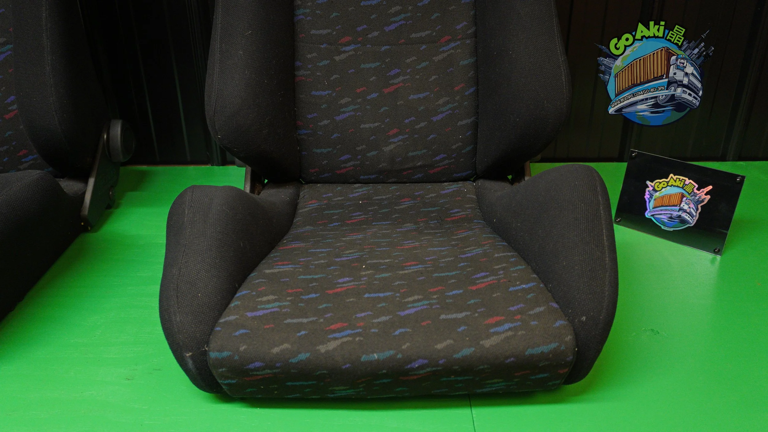 Recaro SR2 Lemans Pair(16).jpg