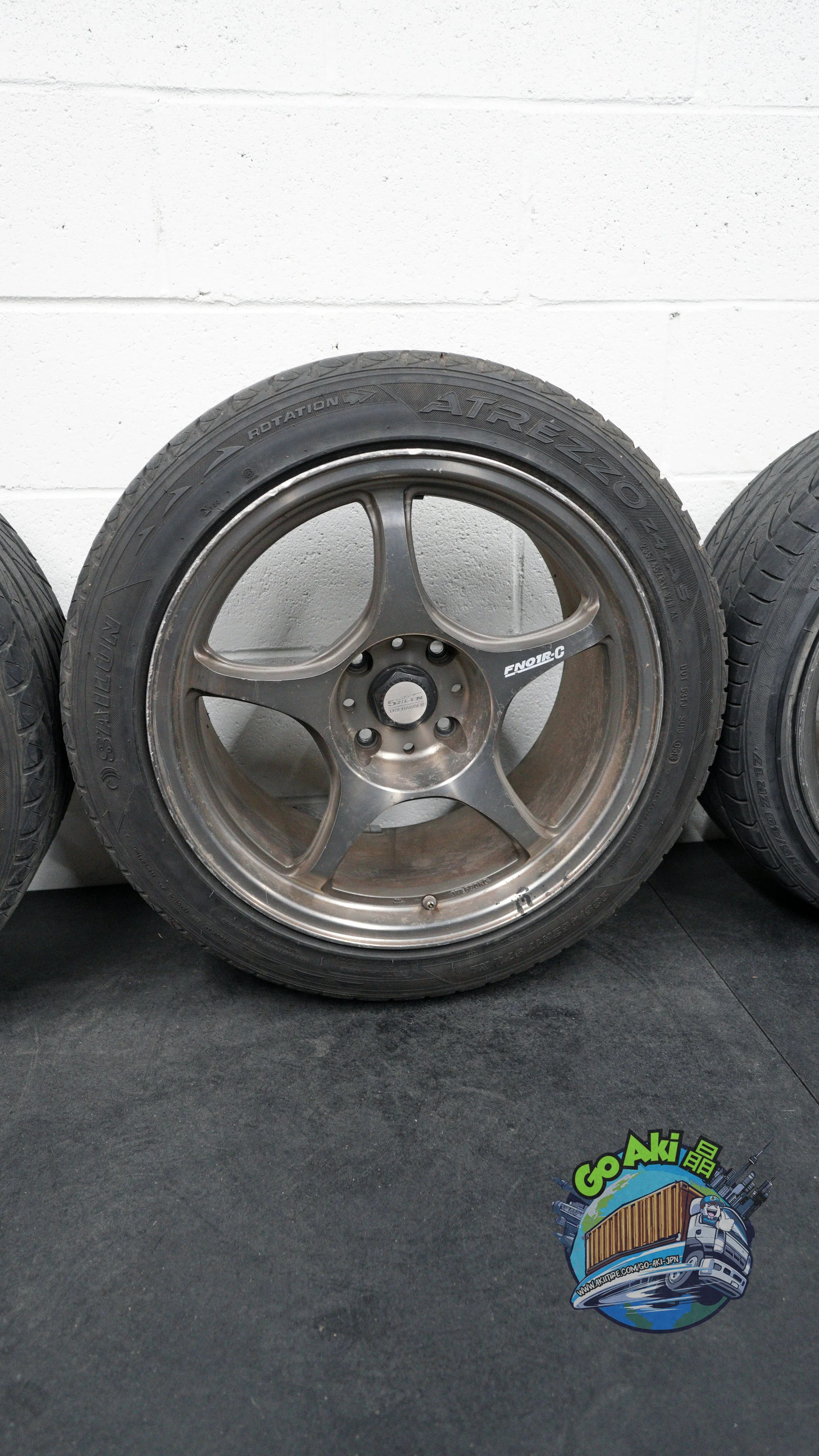 5Zigen FN01R-C Vertical(3).jpg