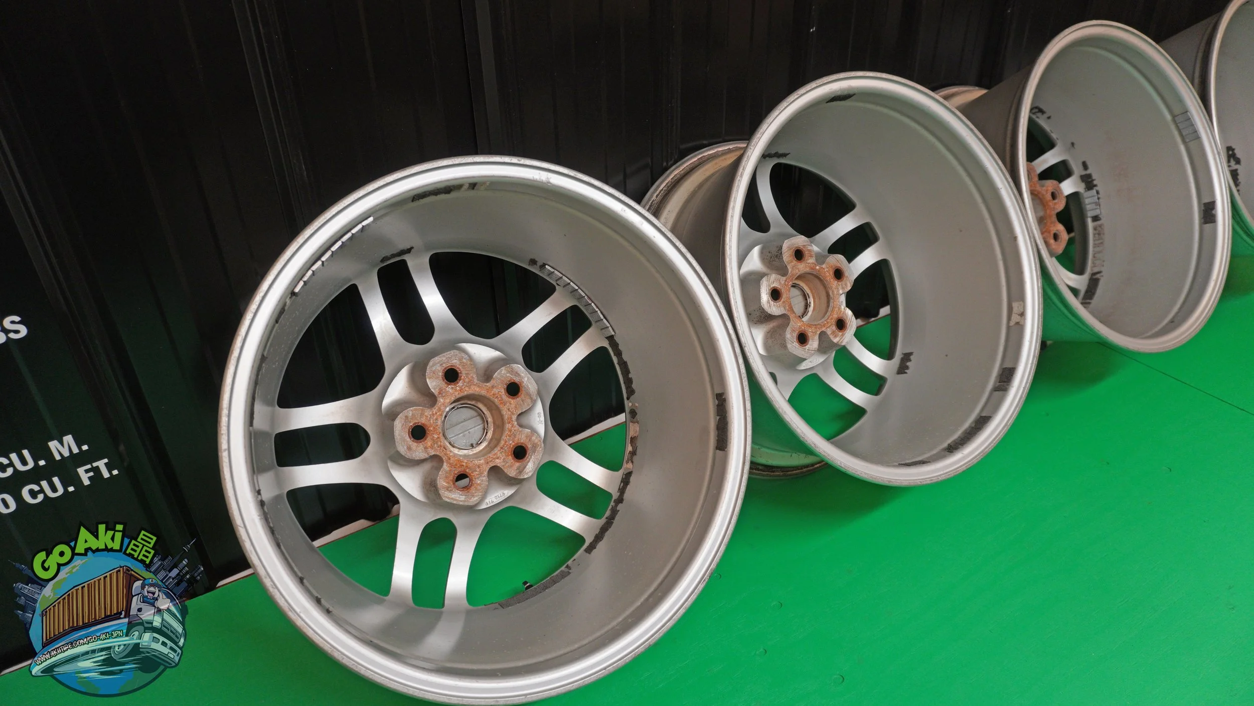 R33 GTR12.jpg