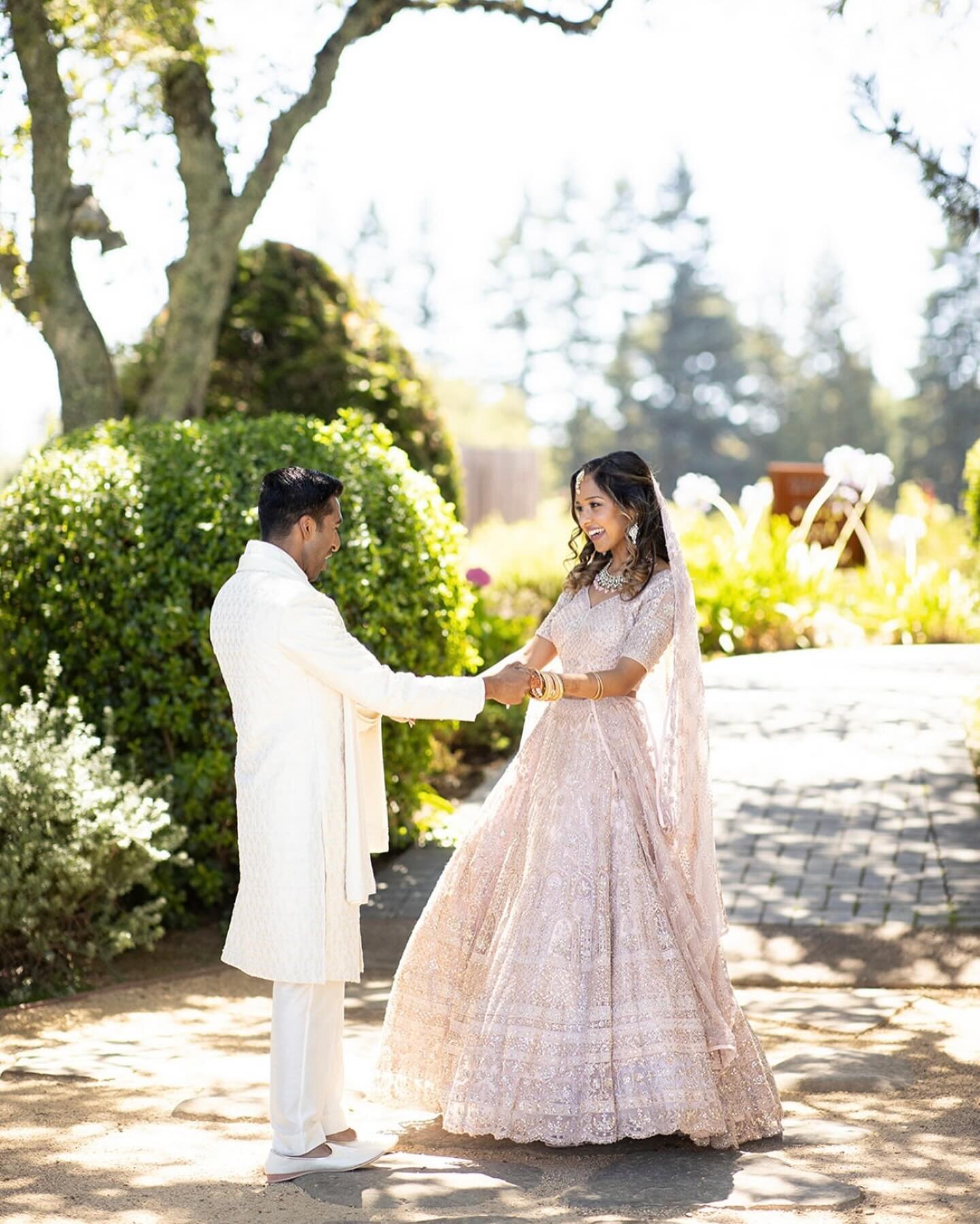 Just like the melody of the song, &lsquo;Until I Found You,&rsquo; Bilwa &amp; Vivek warm our hearts wrapped in the hues of love. Bilwa shines in an intricate pink lehenga, while Vivek embodies timeless charm in his ivory pearl sherwani. Here&rsquo;s