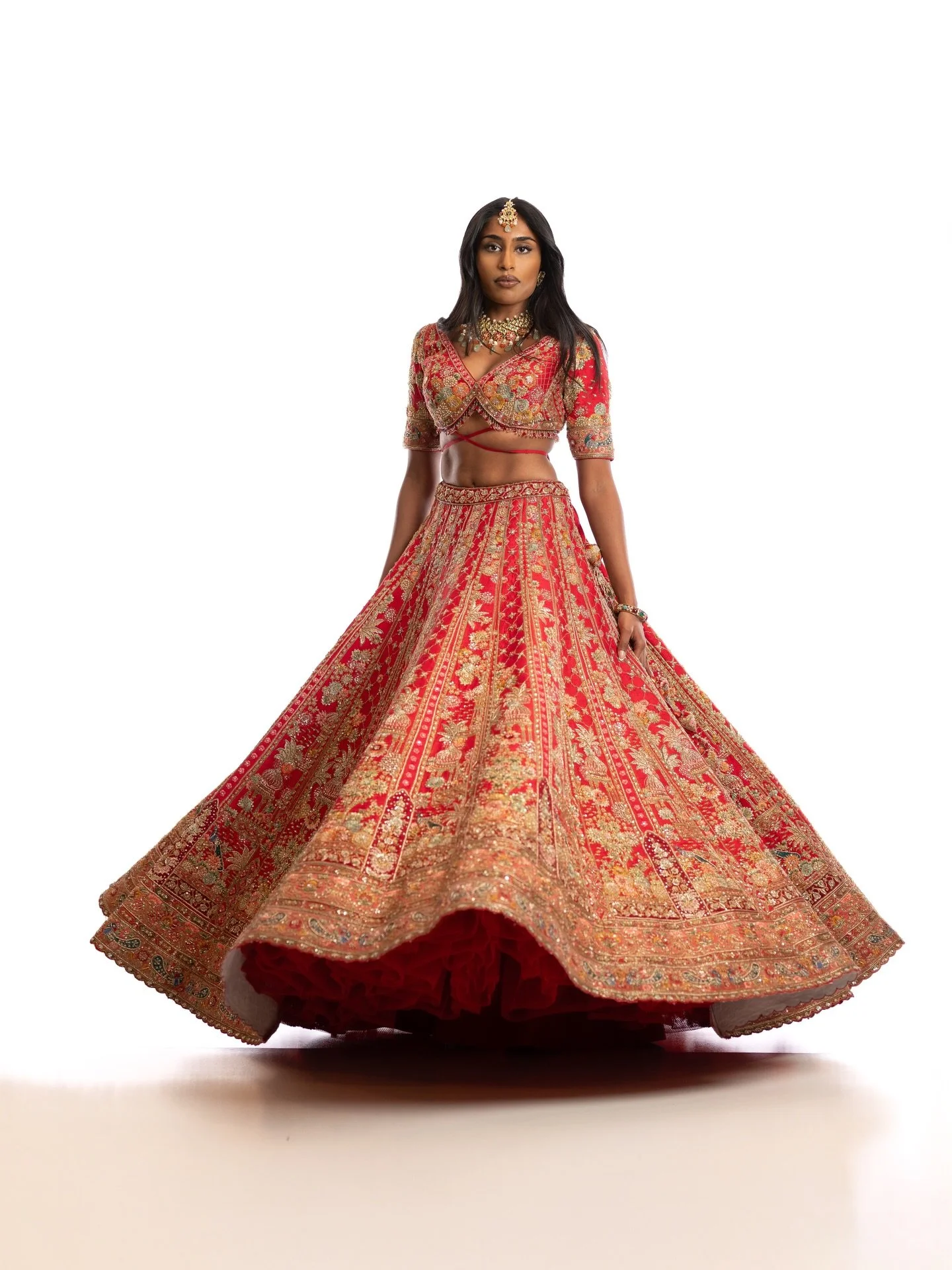 Swati Couture Luxury Bridal Exclusive ✨ 

Available by appointment @swaticouture Studio, Palo Alto, CA, USA. Shipping Worldwide.

Photography: @damianmarhefkaphotography https://damianmarhefka.com
Creative director: Swati Kapoor @swaticouture www.swa