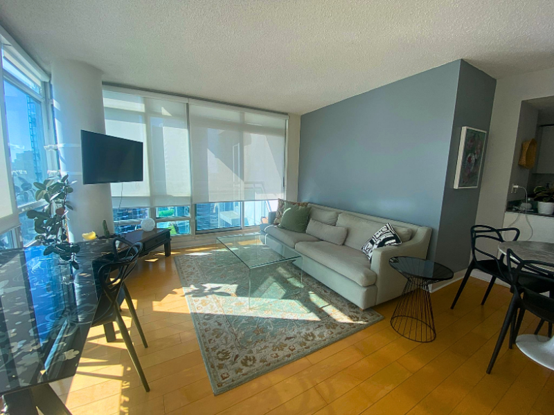 397-Front-St-W-condo-for-rent-8.png