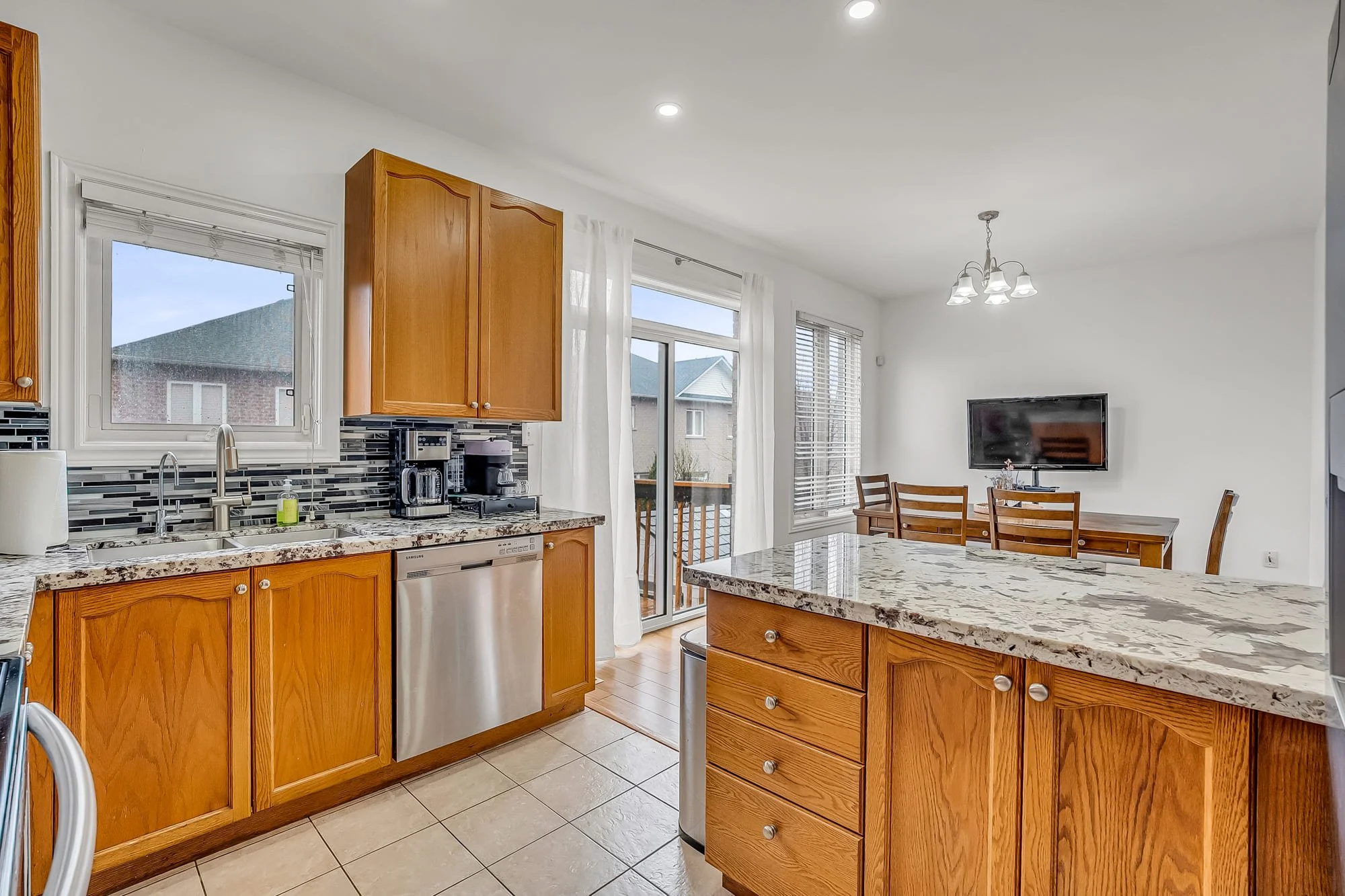 12_kitchen-3.jpg