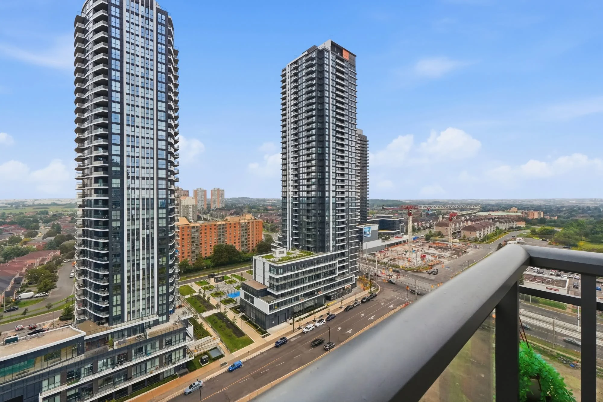 5025-four-springs-ave-condo-for-rent-mississauga-25.jpg