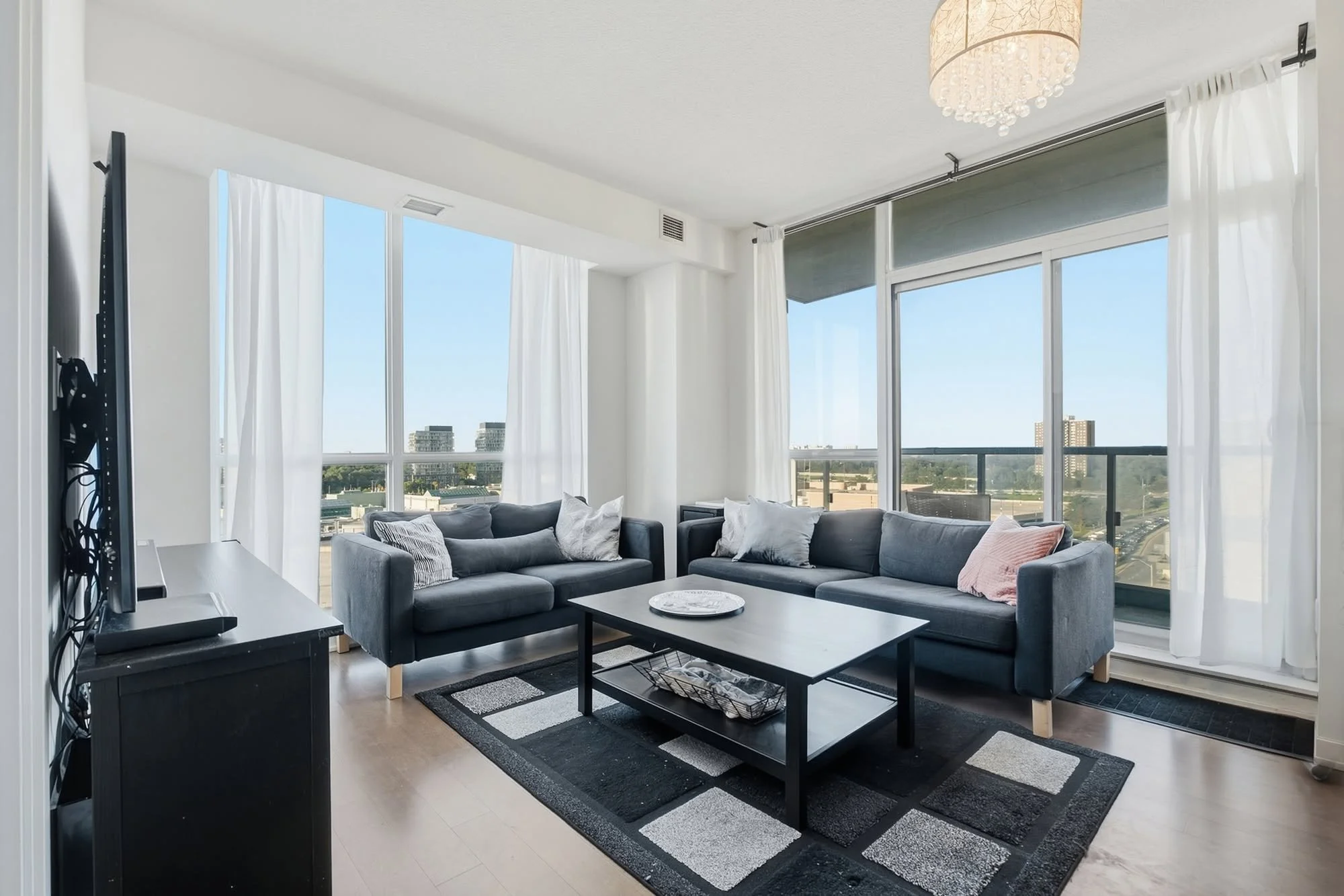 70-forest-manor-rd-1012-condo-for-sale-40.jpg