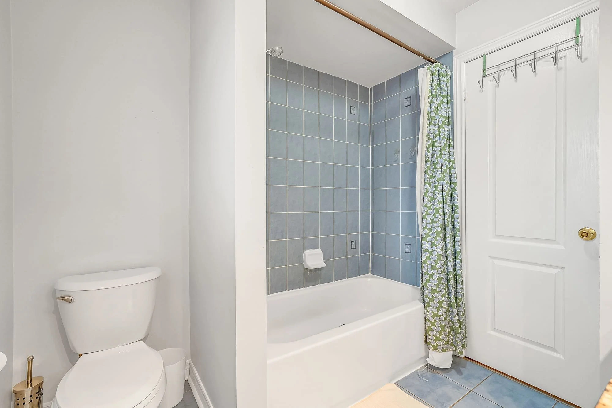 36_guest bath-2.jpg