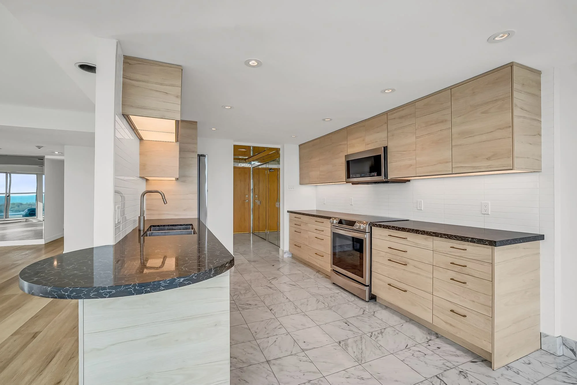 20_kitchen-1.jpg