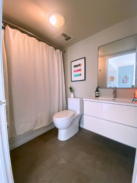 397-Front-St-W-condo-for-rent-4.png