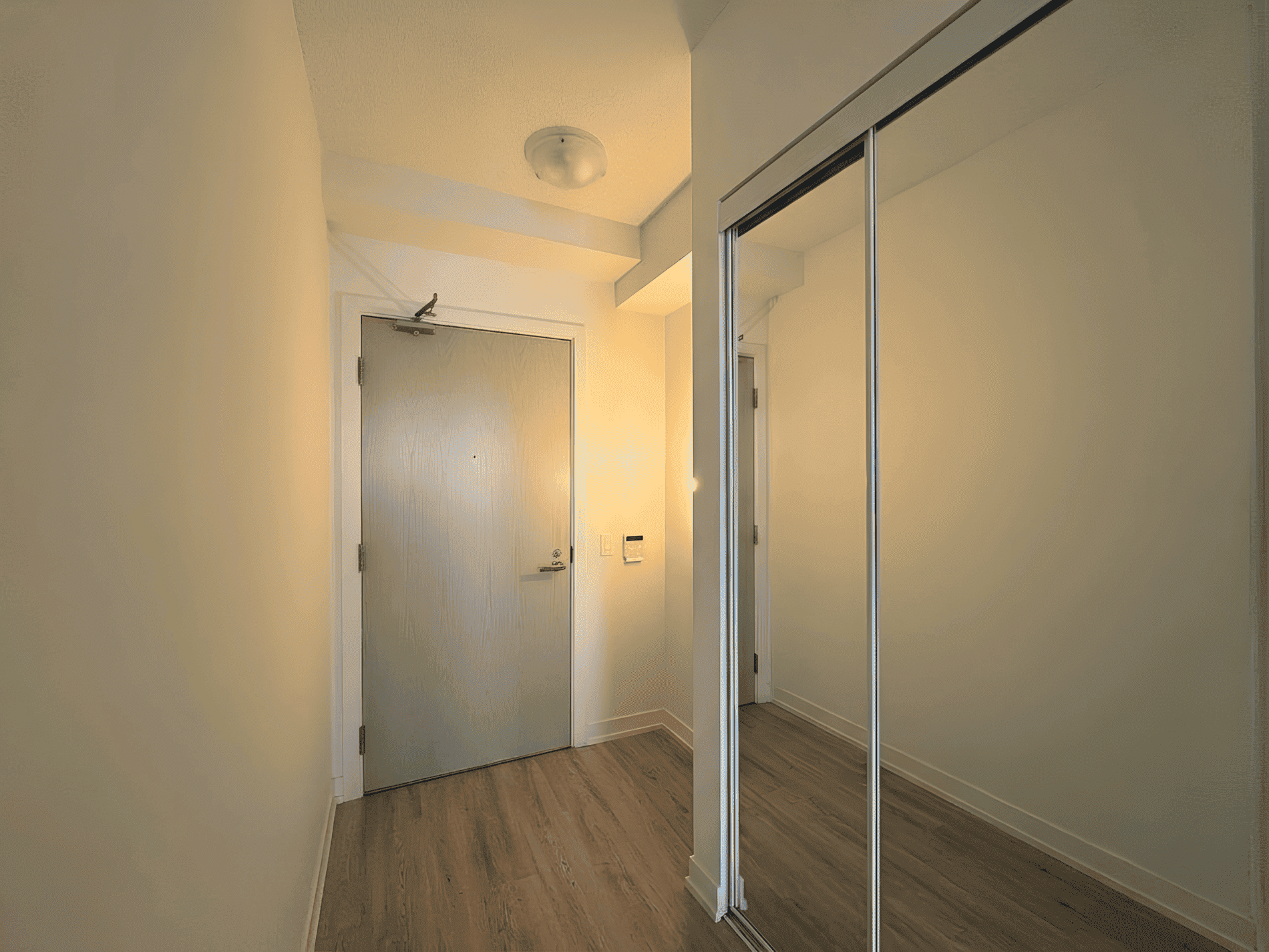 55-cooper-st-condo-for-sale-entry.png