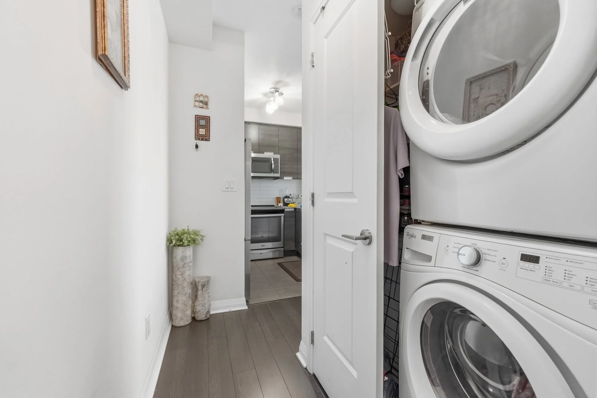 5025-four-springs-ave-condo-for-rent-mississauga-21.jpg