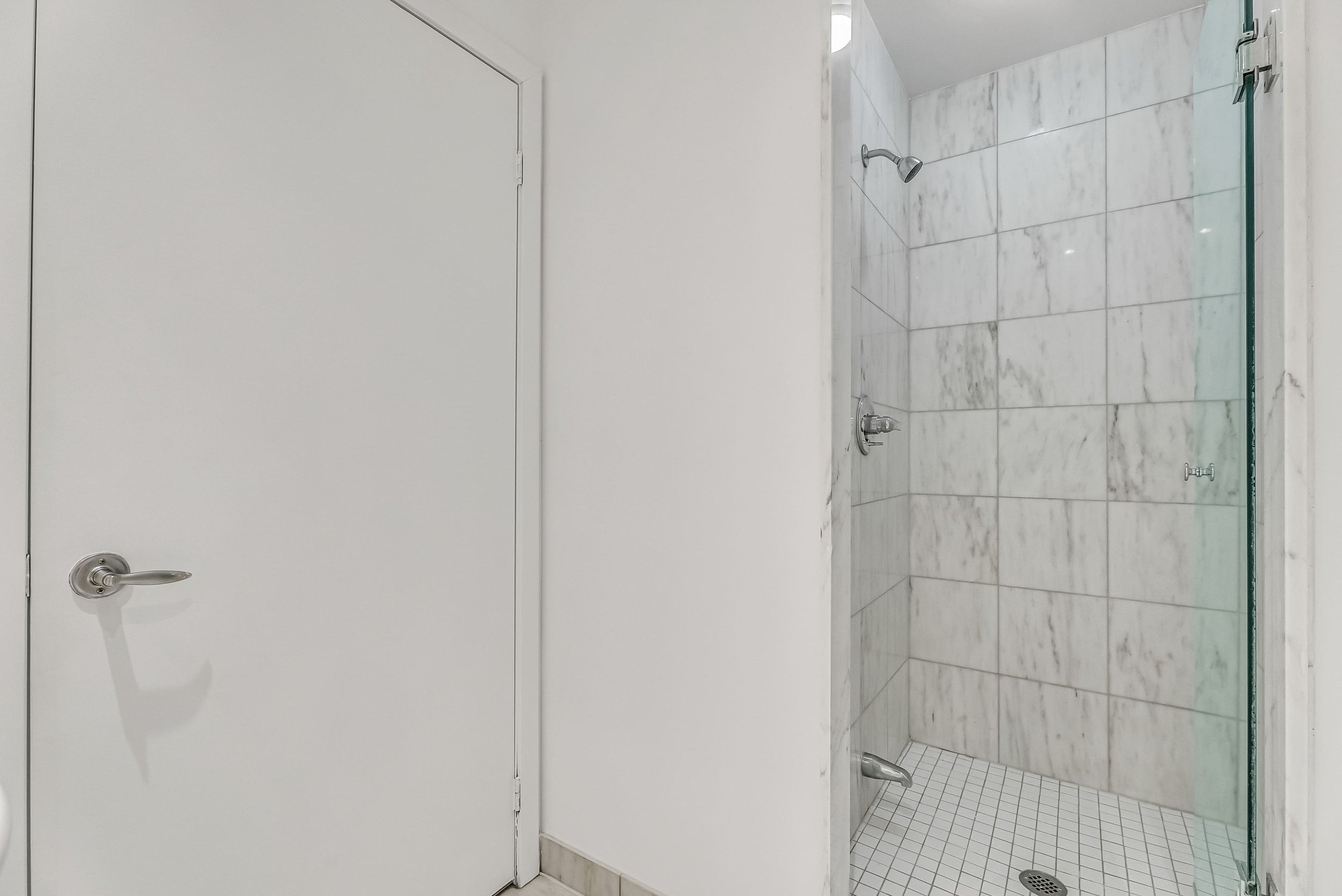 40-guest washroom2.jpg