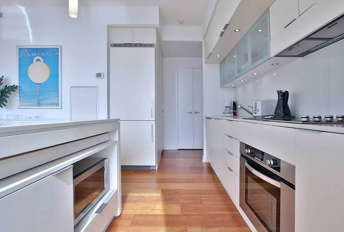 110-Charles-St-E-1903-condo-for-sale-19.jpg