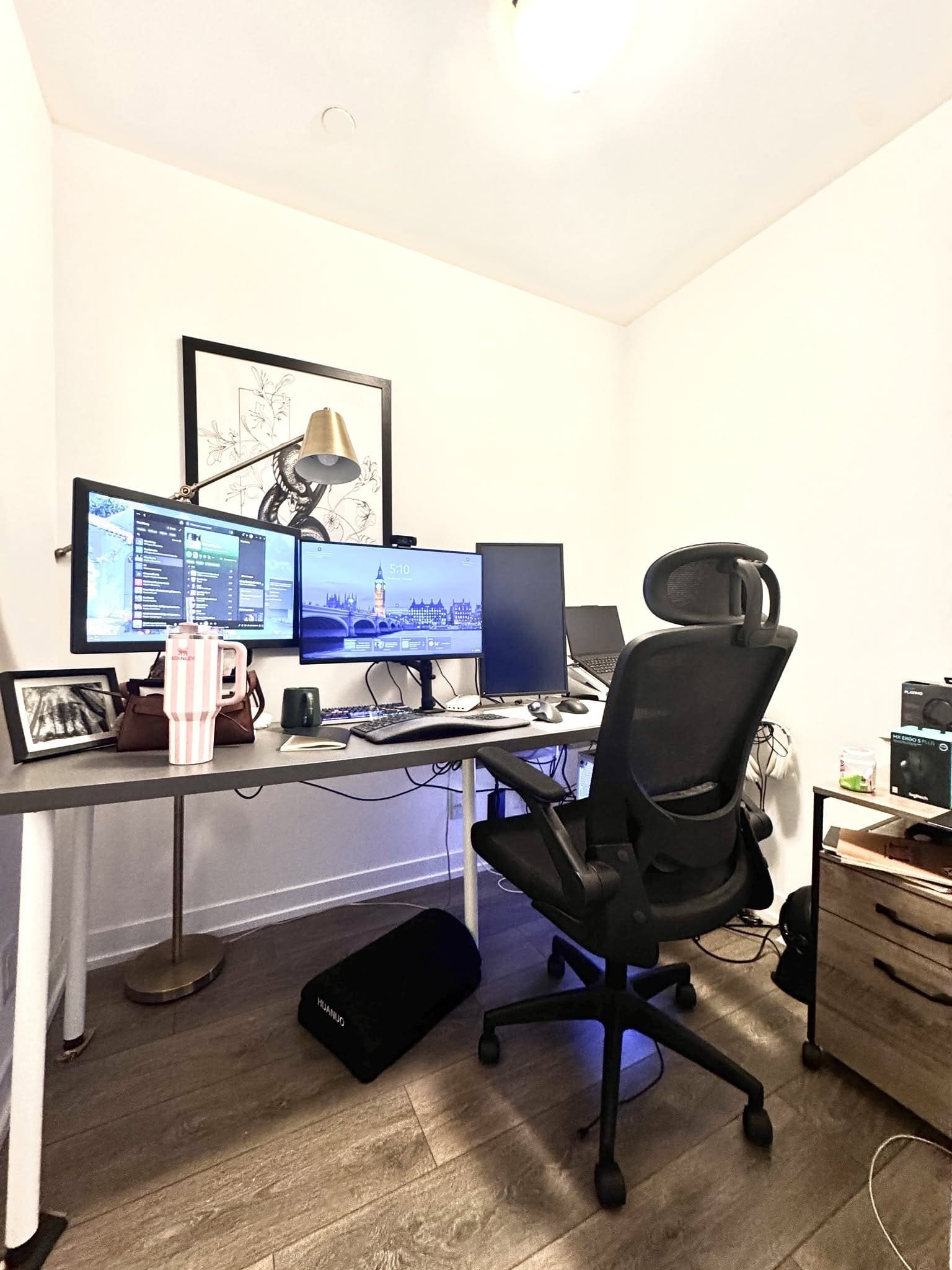 365-church-st-condo-for-rent-toronto-downtown-12.jpg
