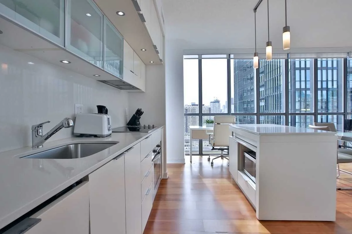 110-Charles-St-E-1903-condo-for-sale-1.jpg