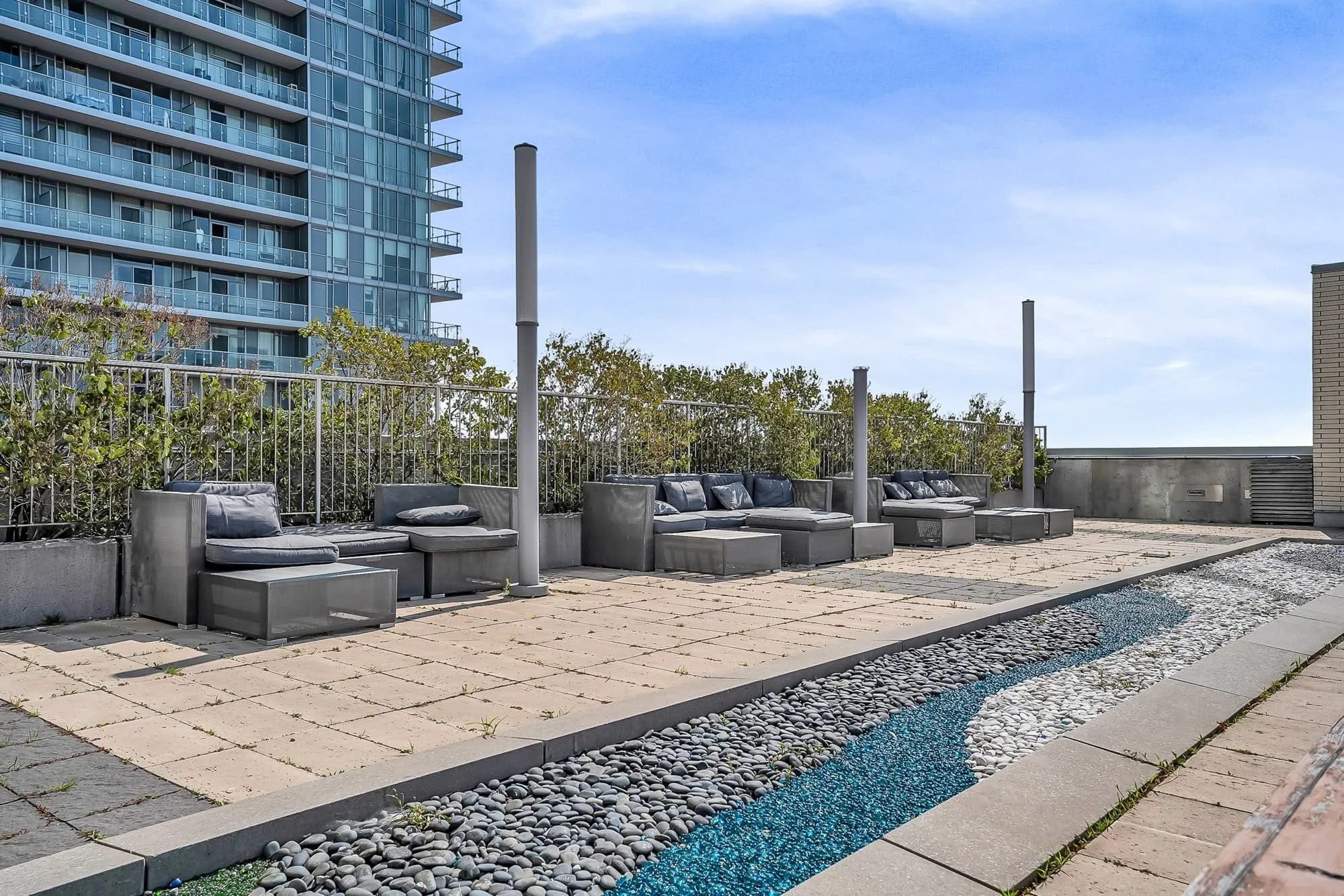 70-forest-manor-rd-1012-condo-for-sale-39.jpg
