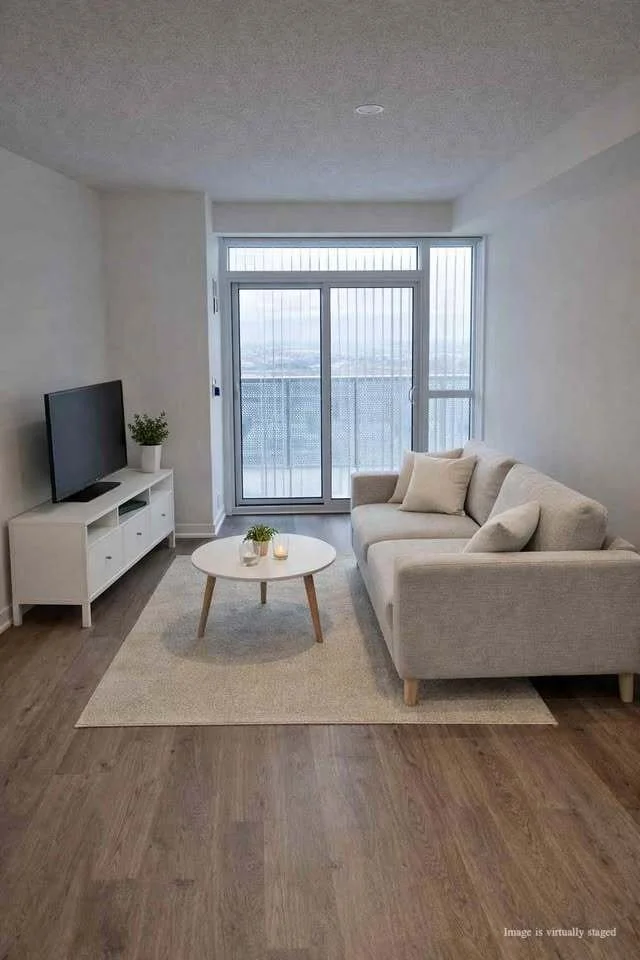8-interchange-way-festival-condo-for-rent-1.jpg