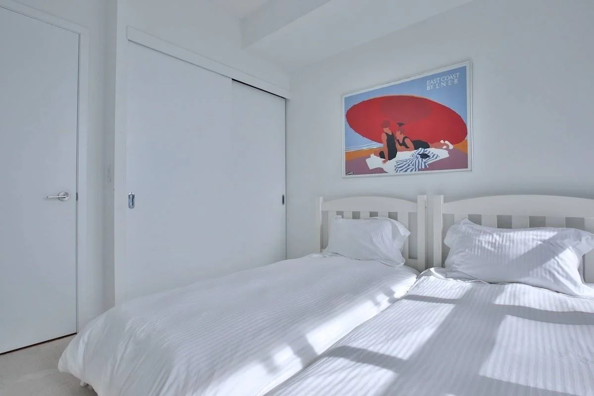 110-Charles-St-E-1903-condo-for-sale-23.jpg
