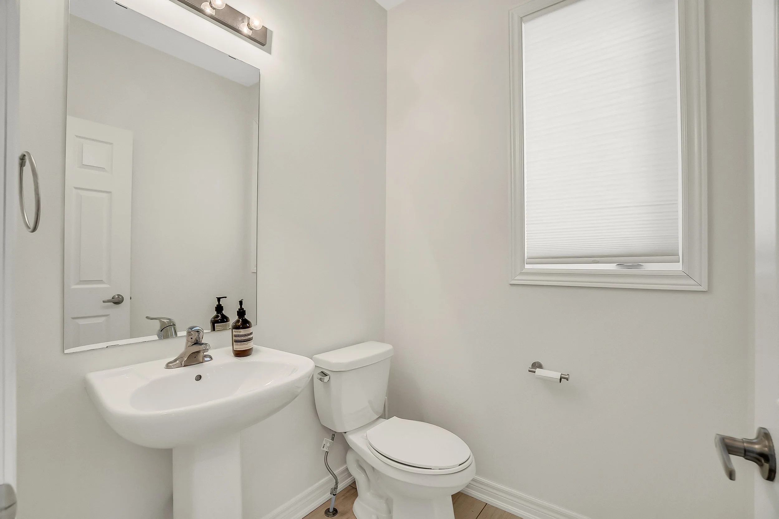 23_powder room-1.jpg