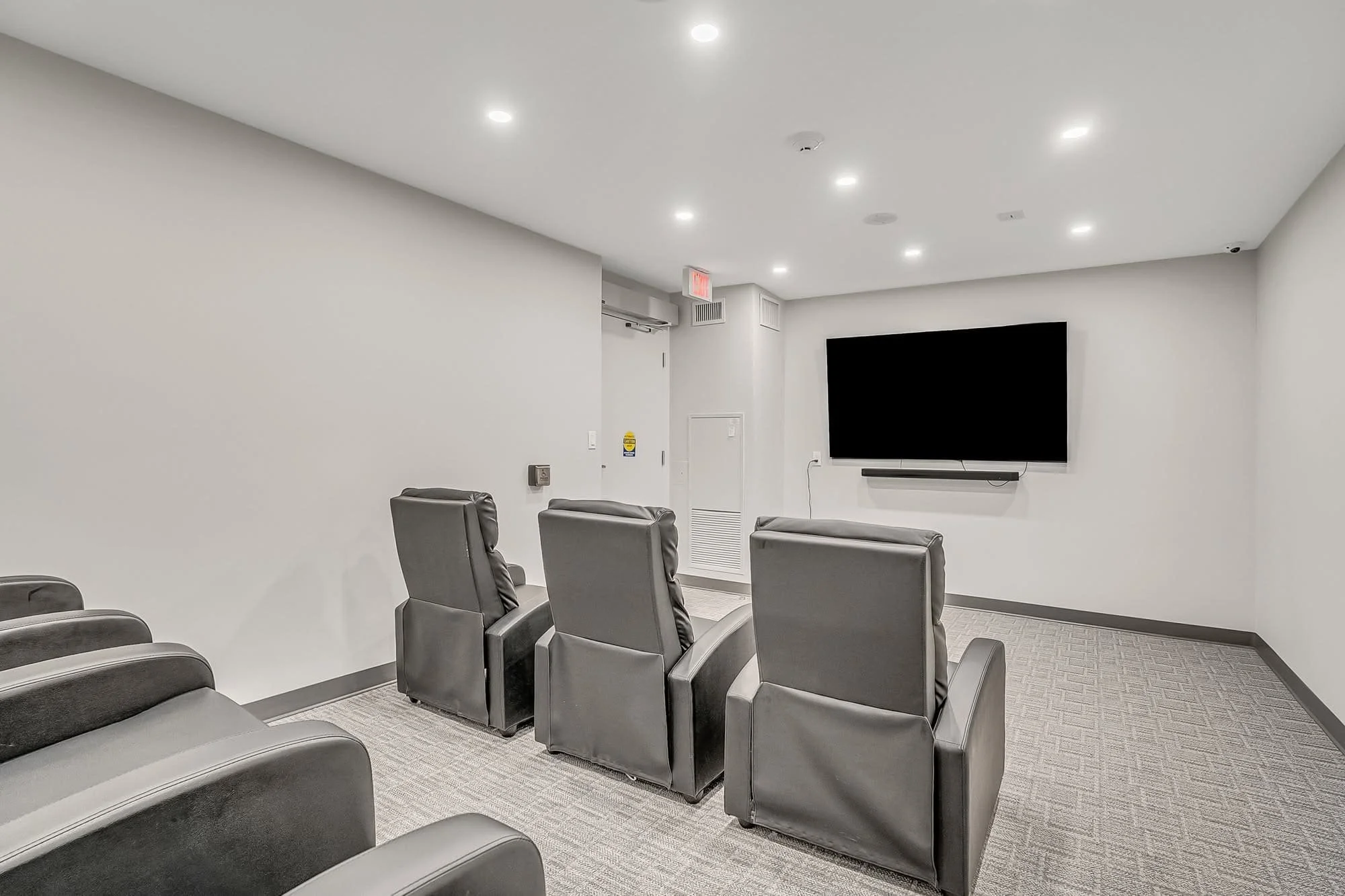 70-forest-manor-rd-1012-condo-for-sale-35.jpg