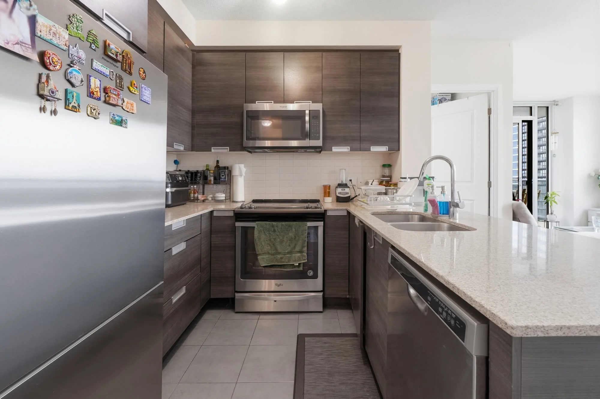 5025-four-springs-ave-condo-for-rent-mississauga-14.jpg