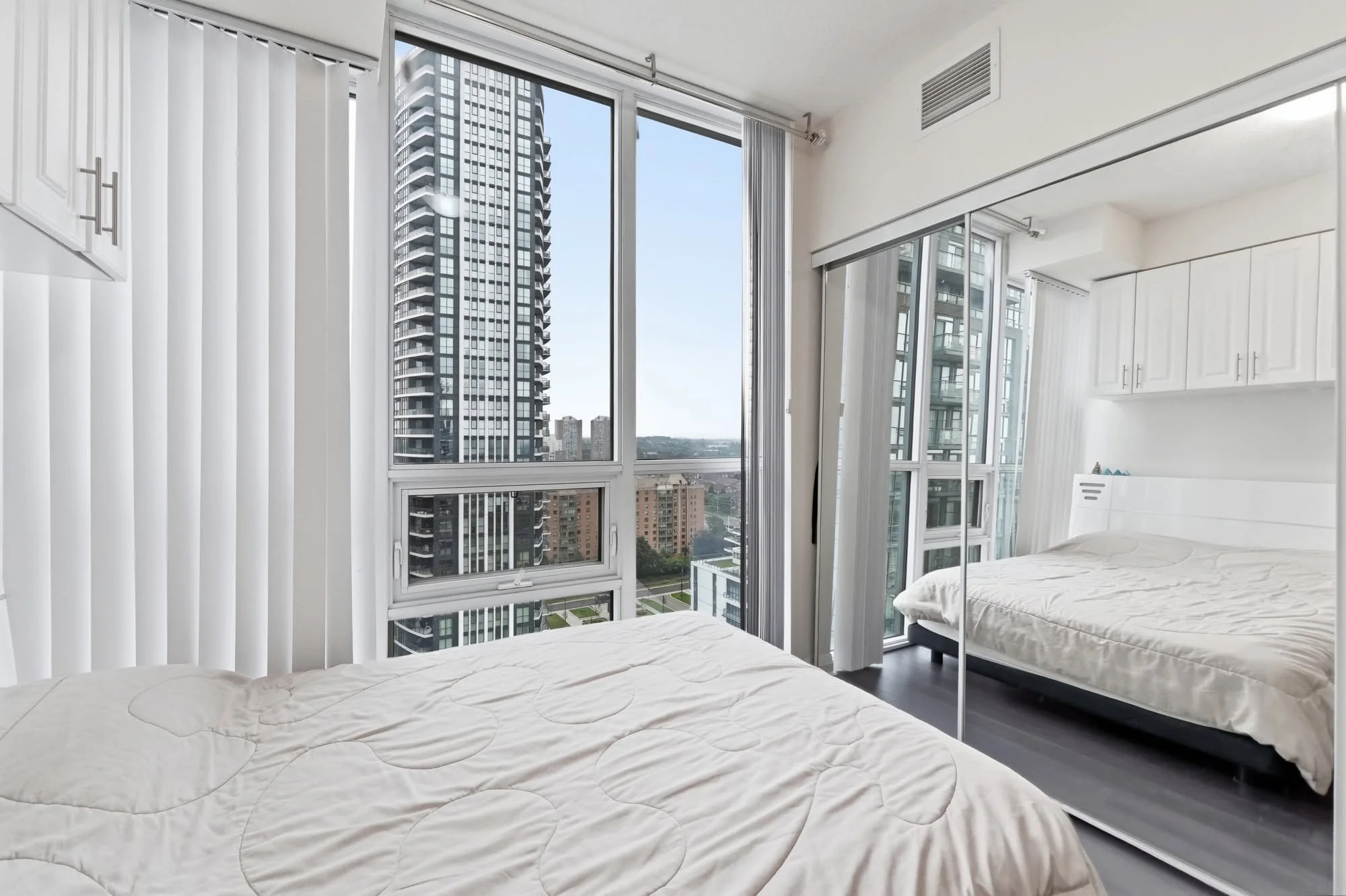 5025-four-springs-ave-condo-for-rent-mississauga-19.jpg