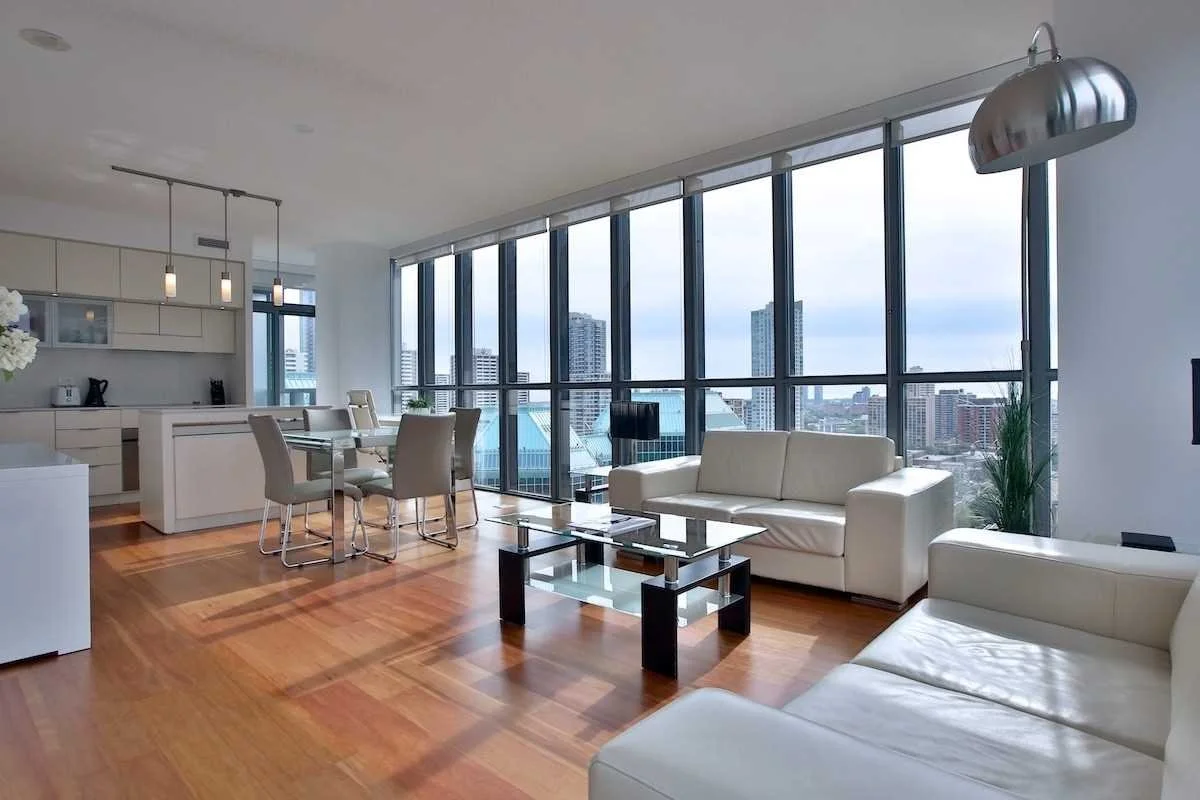 110-Charles-St-E-1903-condo-for-sale-10.jpg