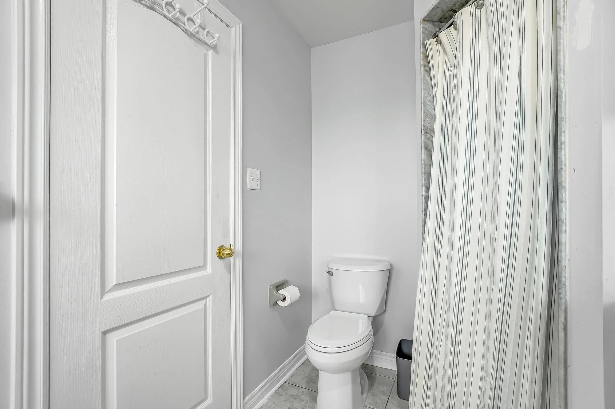 28_primary ensuite-2.jpg