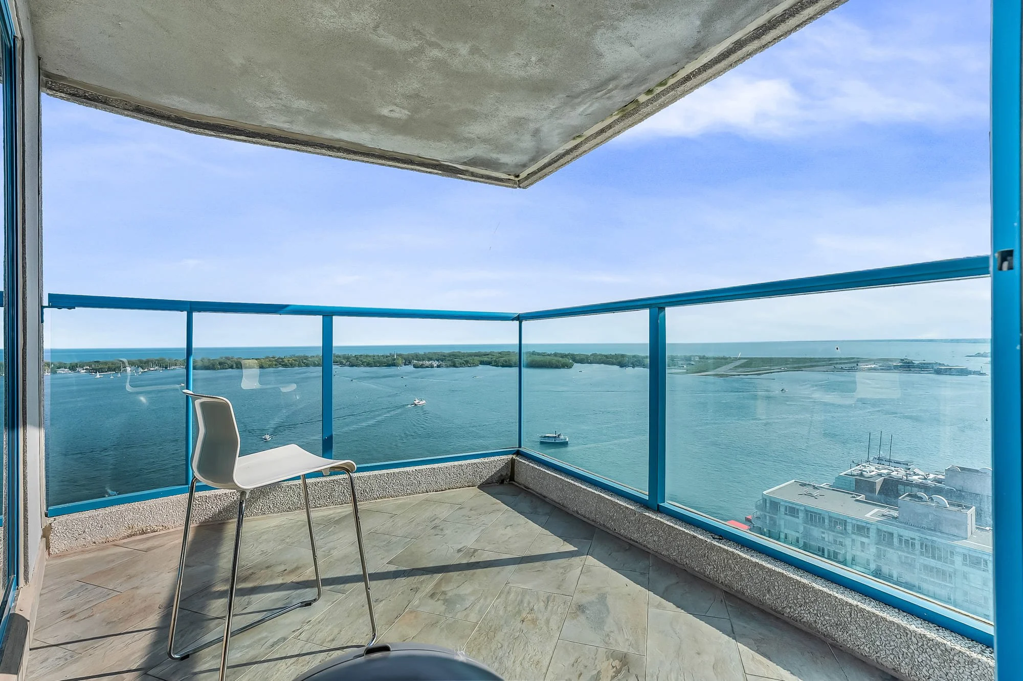 44_balcony-4.jpg