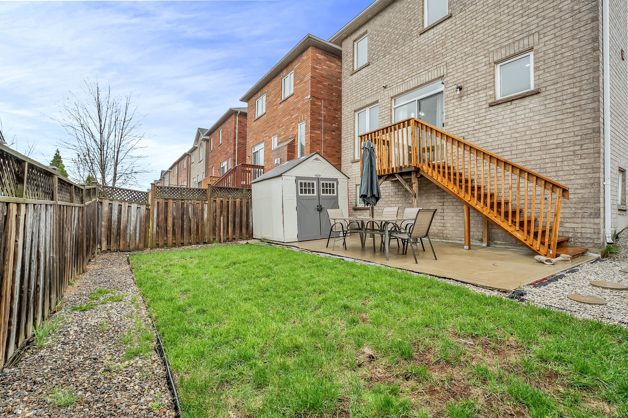 49_backyard-2.jpg