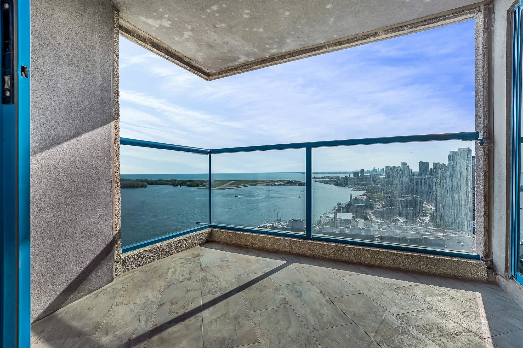 41_balcony-1.jpg