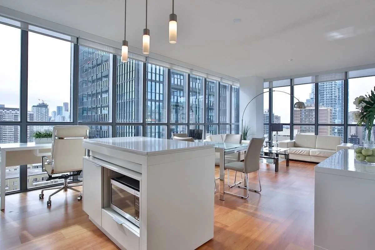 110-Charles-St-E-1903-condo-for-sale-2.jpg