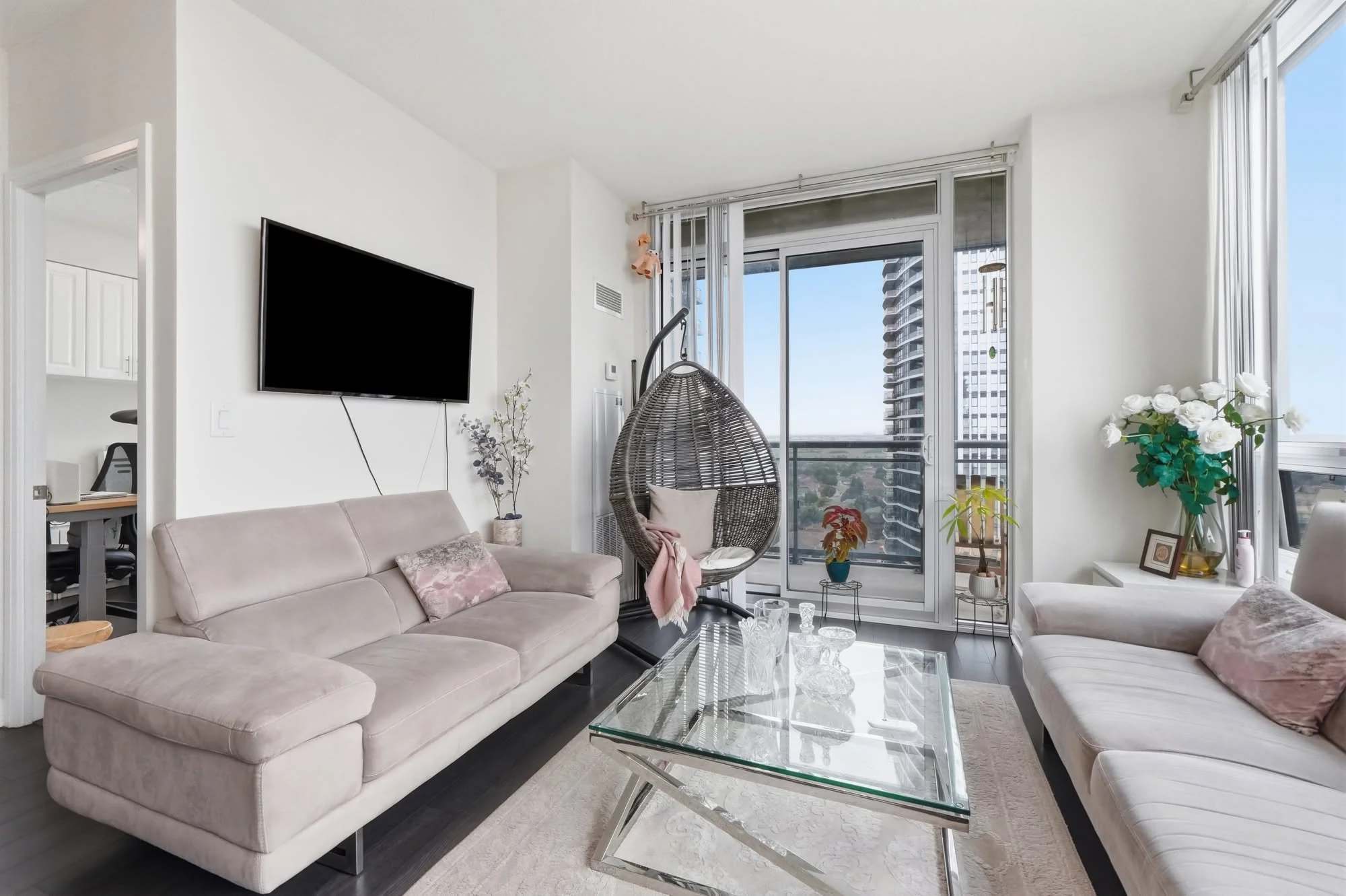 5025-four-springs-ave-condo-for-rent-mississauga-5.jpg